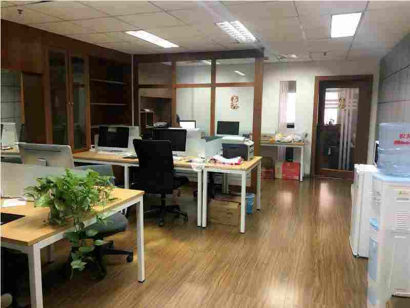 中山公园虹桥世家花园73平米写字楼出租