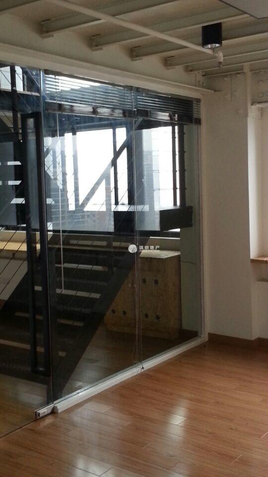 凉城宝华城立方184平米写字楼出租