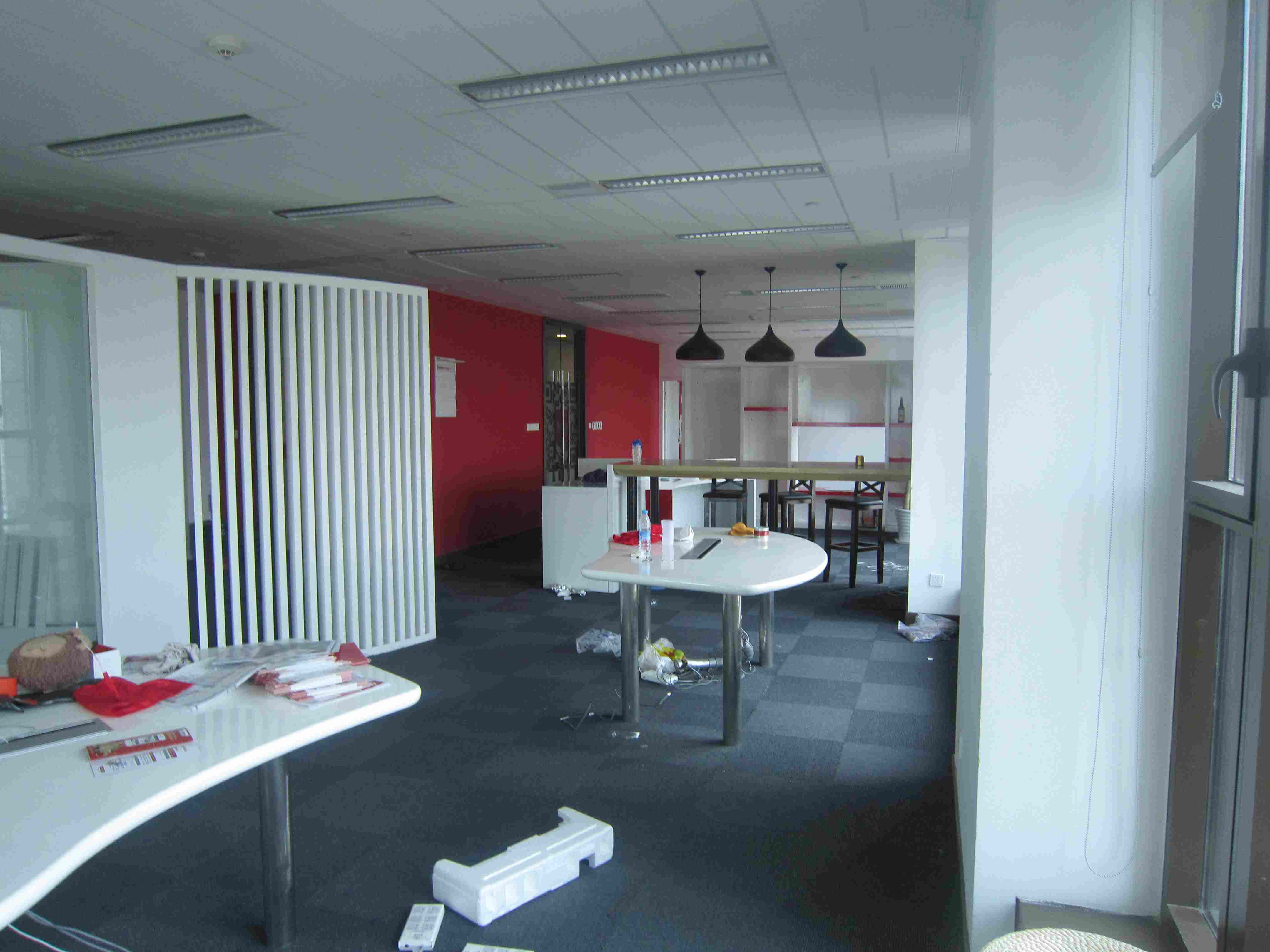 临平路虹业大楼300平米写字楼出租