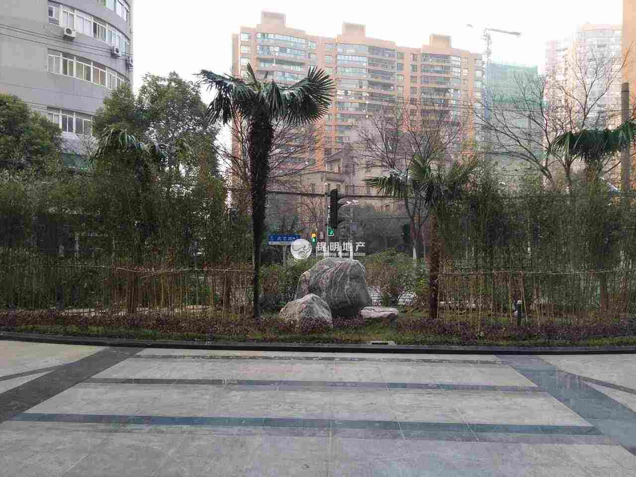 南京西路申银发展大厦173平米写字楼出租