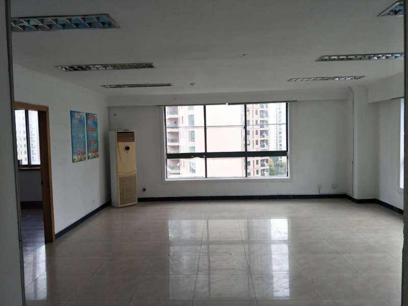 天山虹桥电子广场130平米写字楼出租