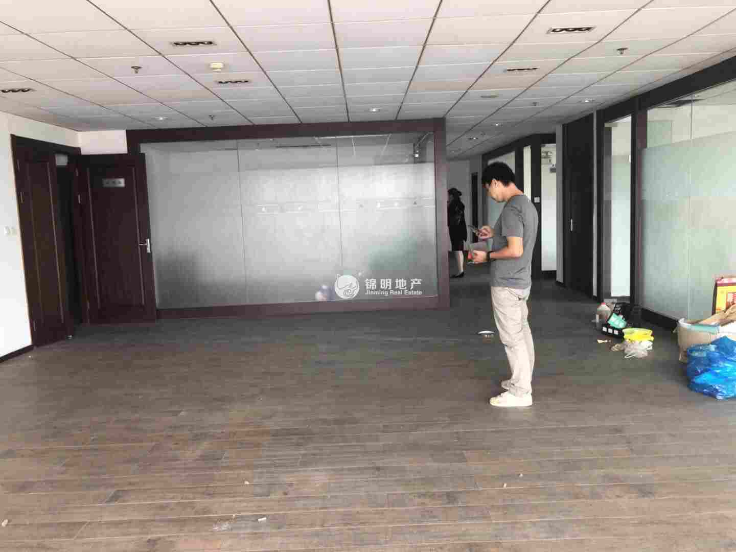 桃浦李子园商务区63平米写字楼出租