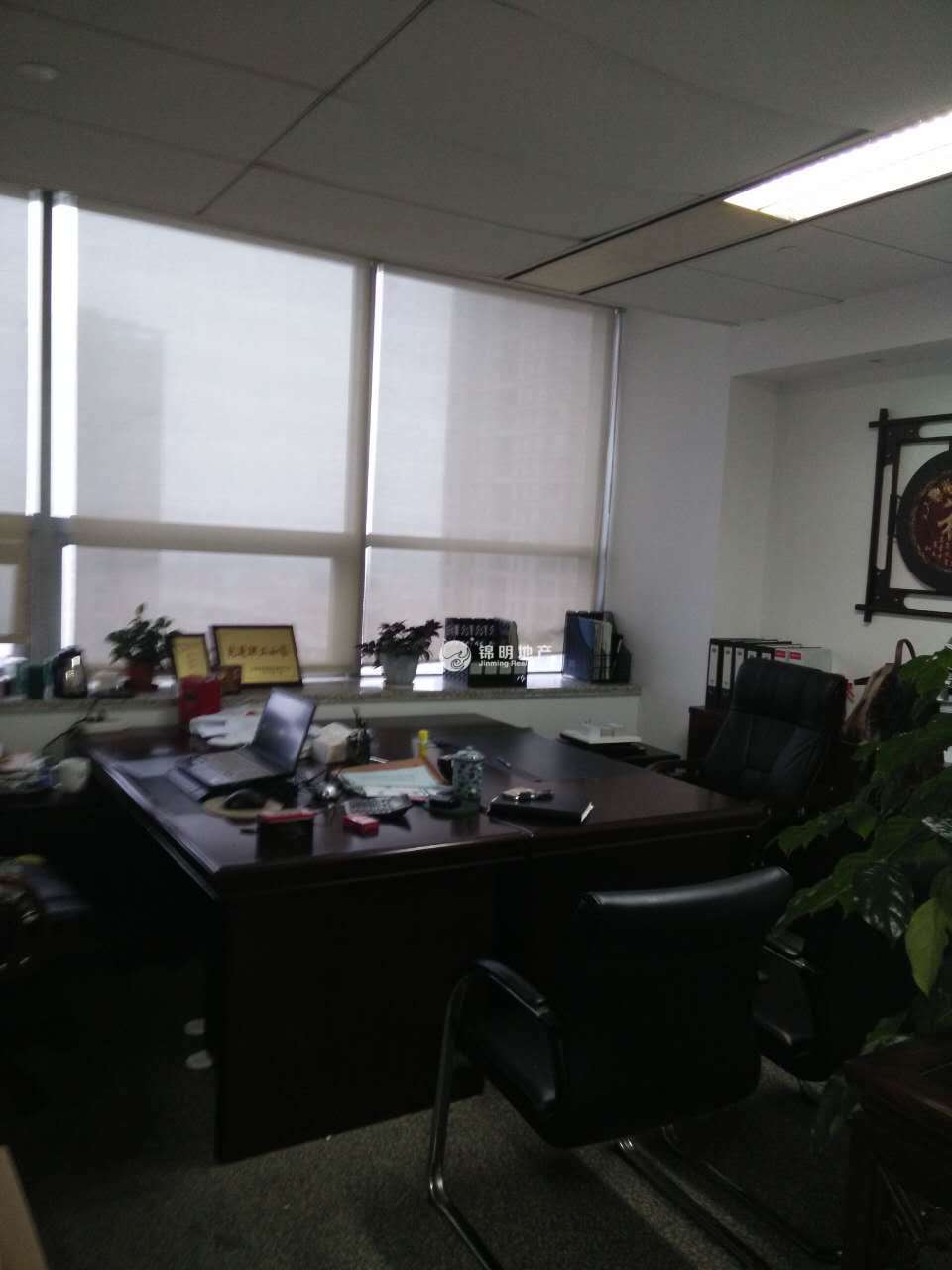 临平路虹业大楼300平米写字楼出租