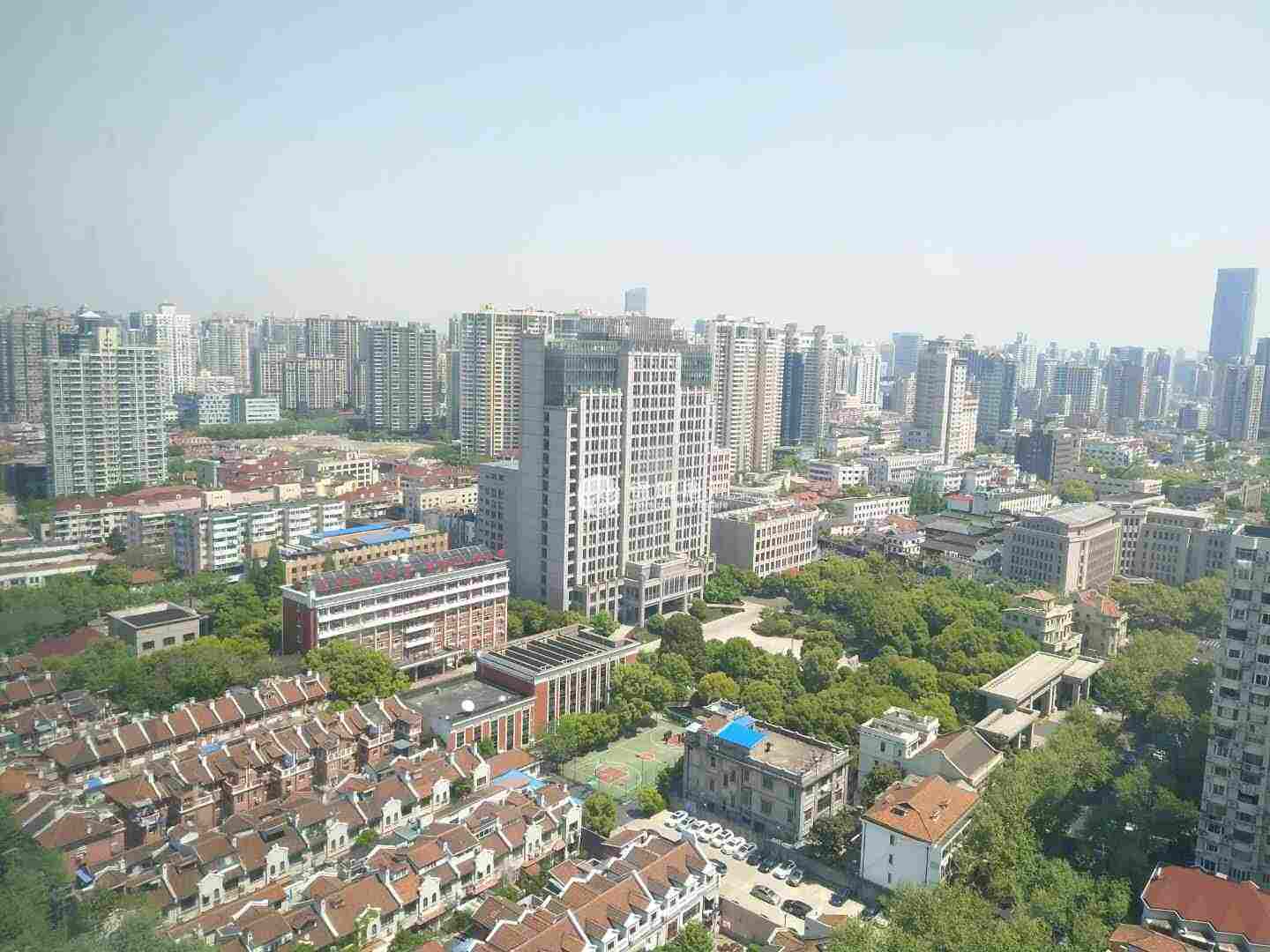 静安寺静安中华大厦126平米写字楼出租