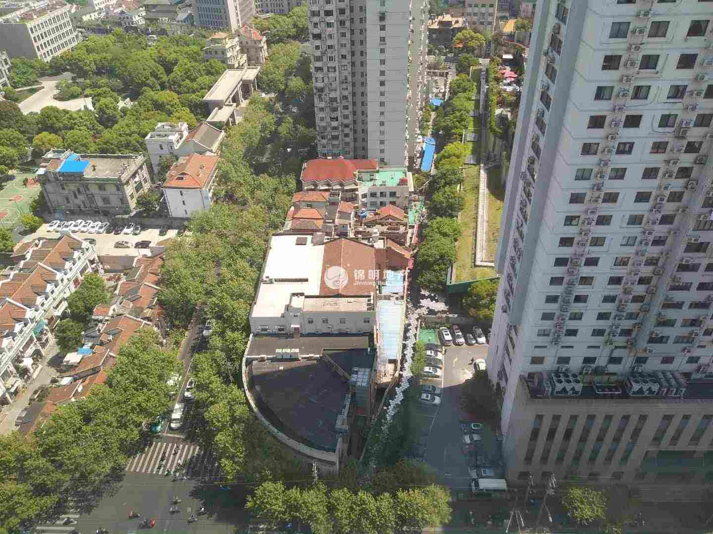 静安寺静安中华大厦126平米写字楼出租