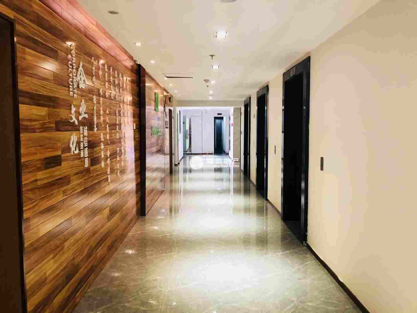 漕河泾光大会展中心130平米写字楼出租