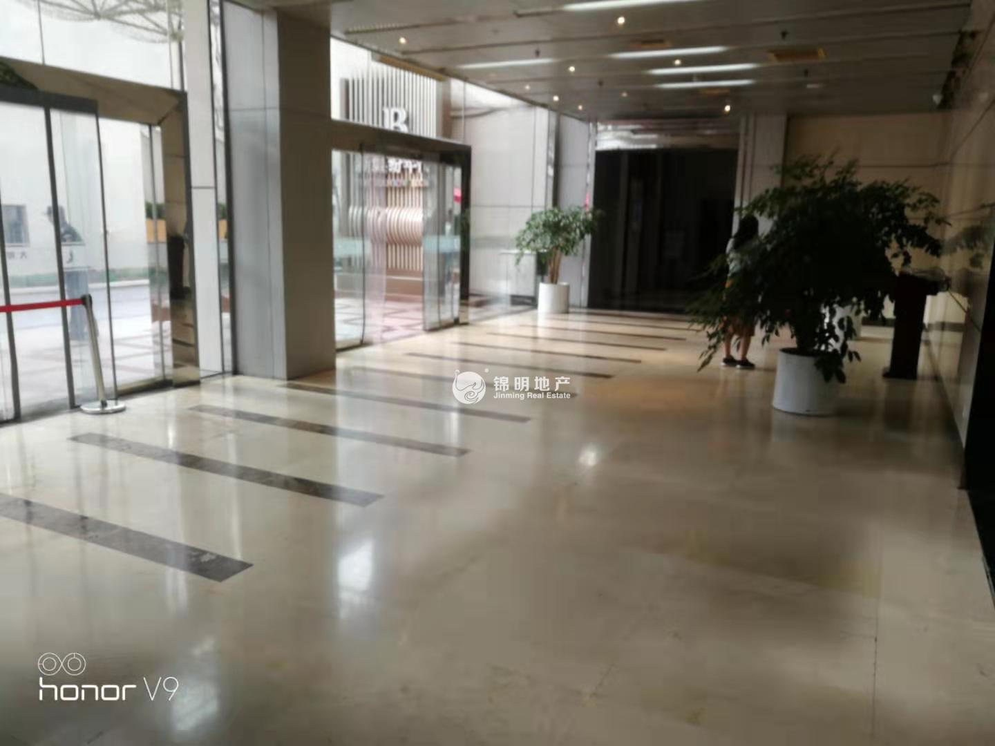 南京西路仲益大厦82平米写字楼出租