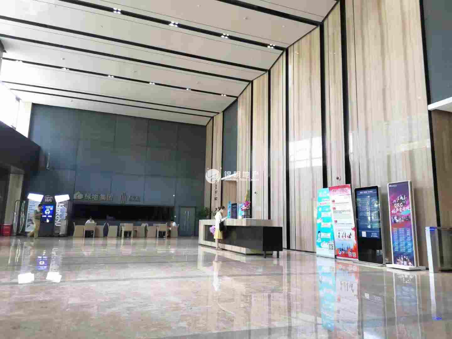 龙华绿地汇中心120平米写字楼出租