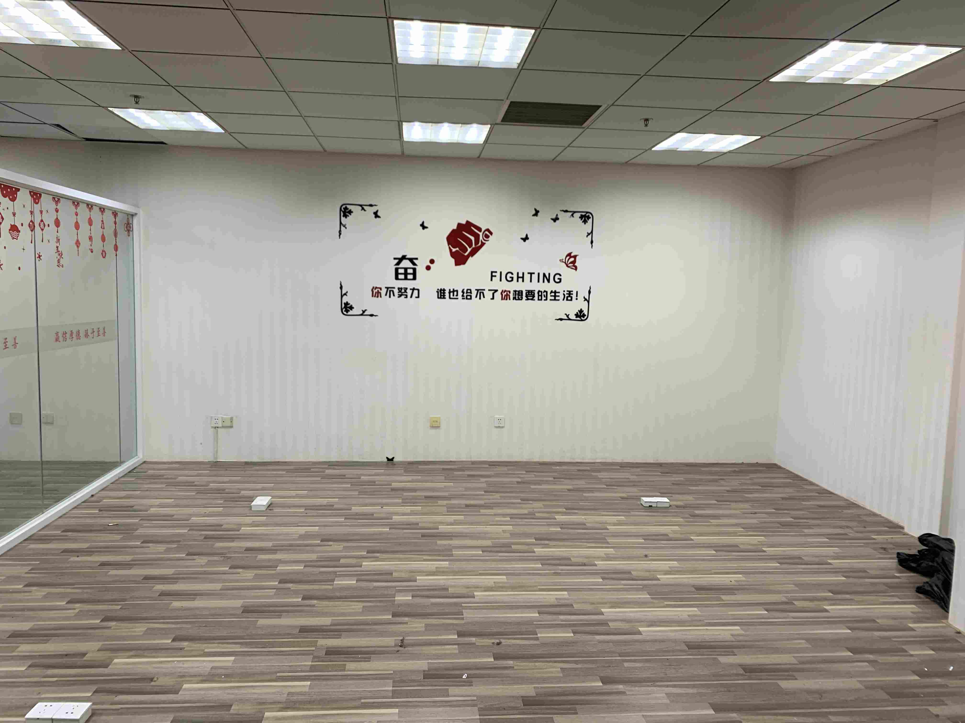 莘庄绿地蓝海88平米写字楼出租