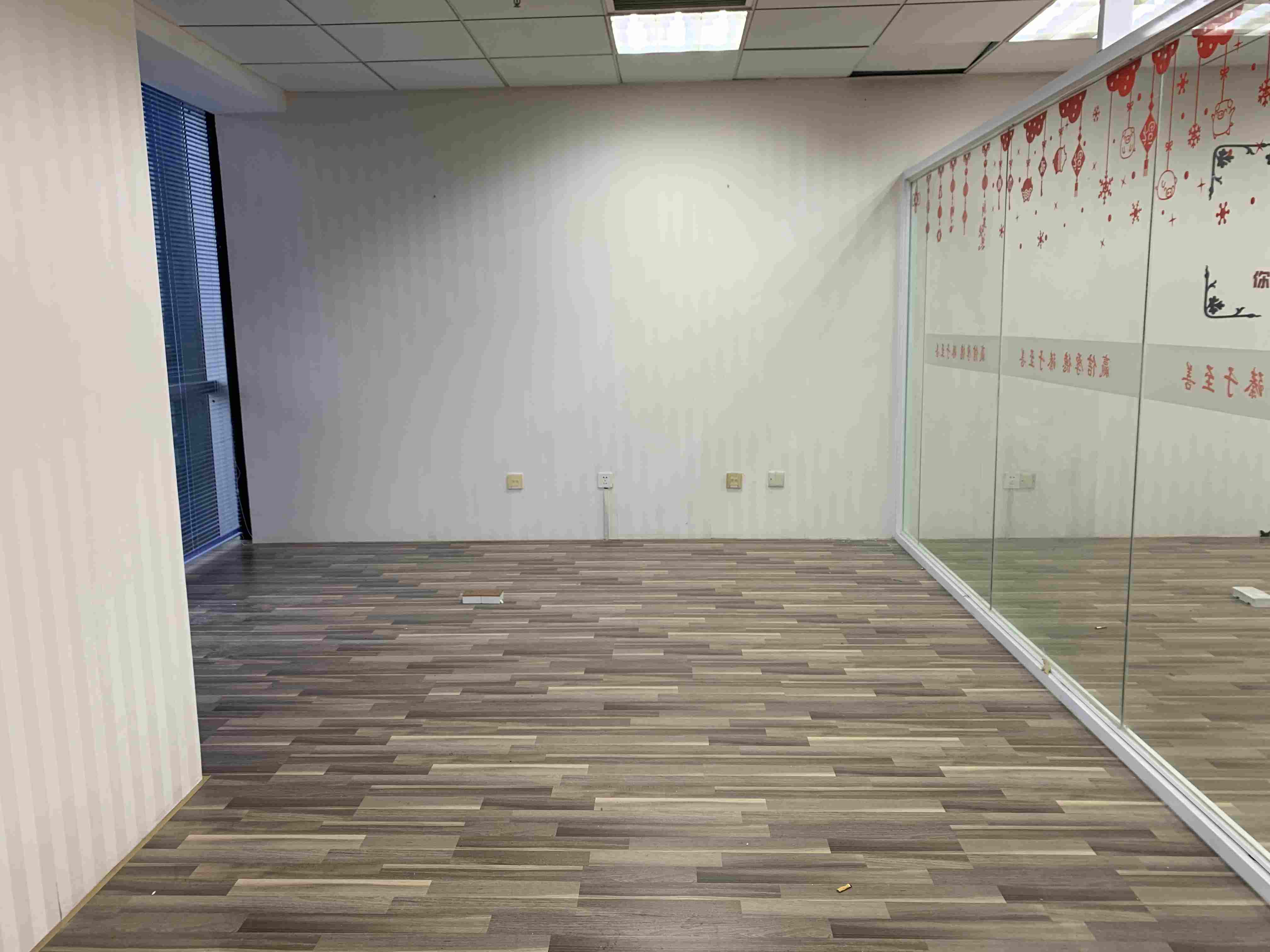 莘庄绿地蓝海88平米写字楼出租