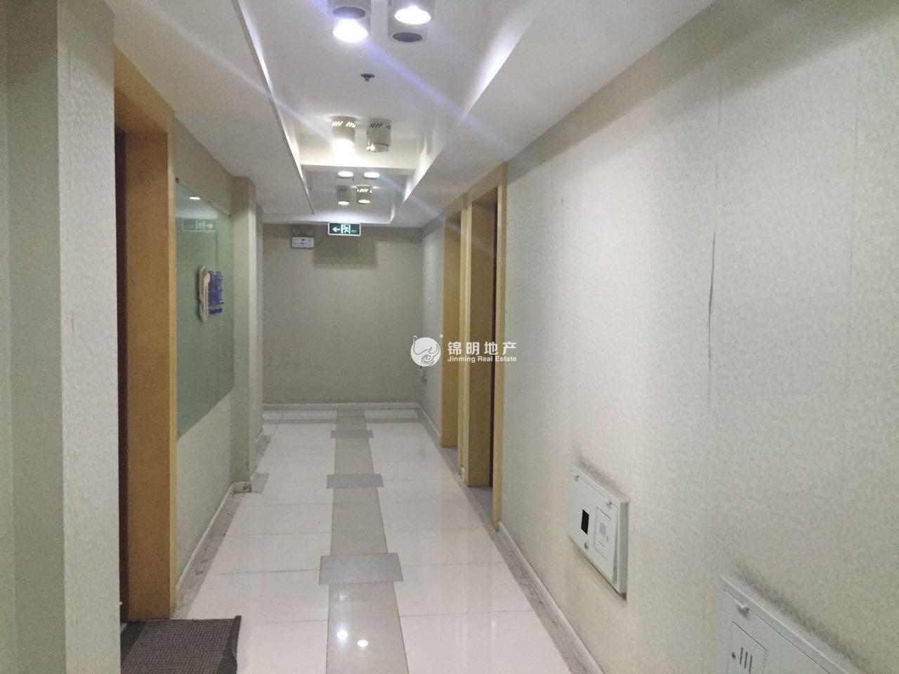 天山光华大厦45平米写字楼出租