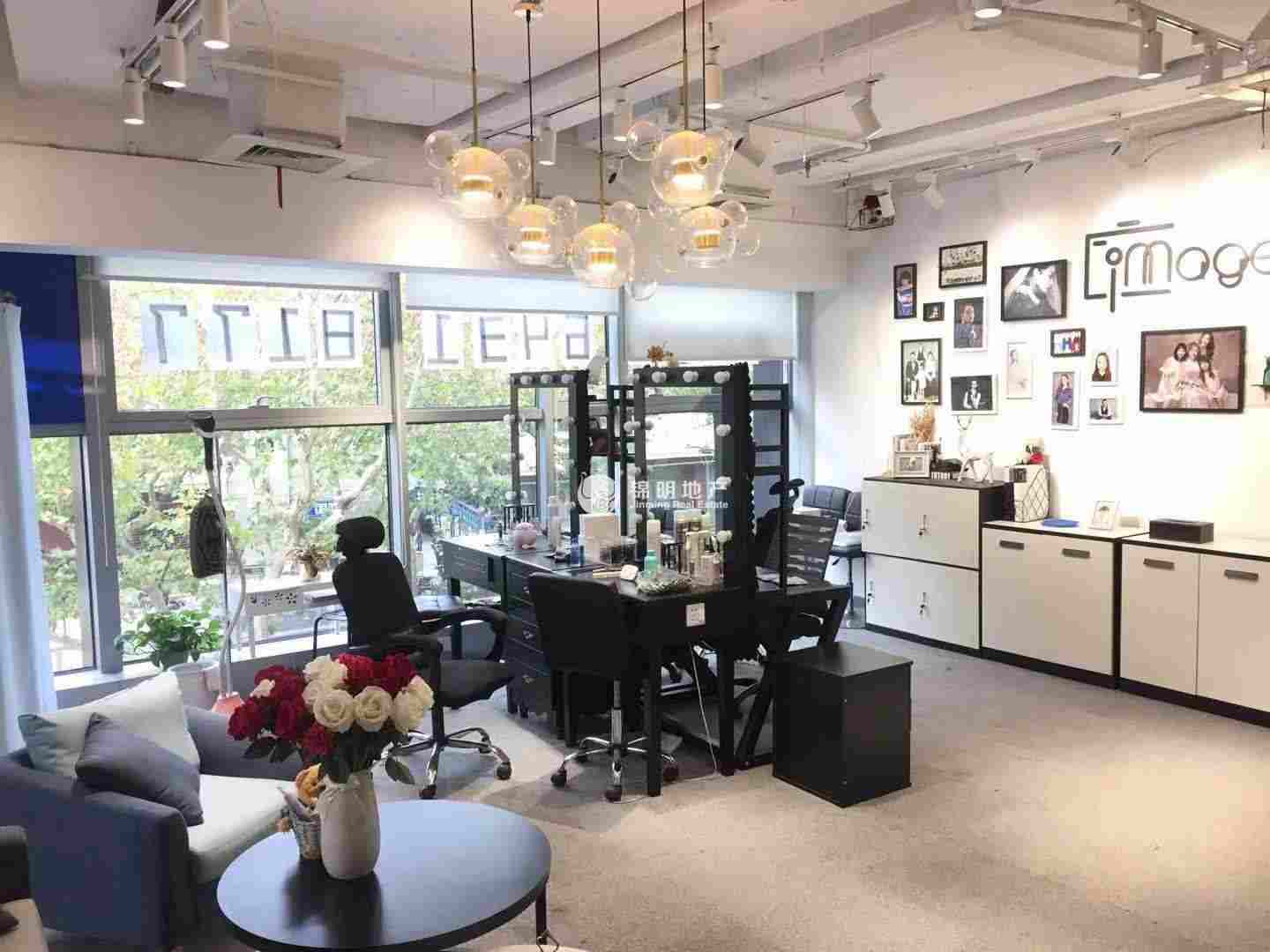 静安寺静安中华大厦138平米写字楼出租