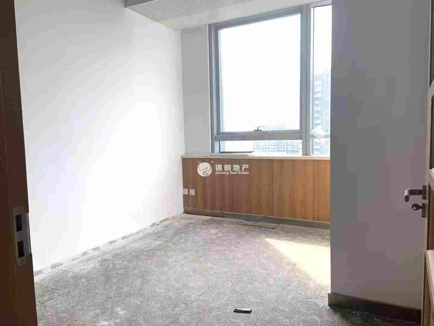 光新中期大厦1000平米写字楼出租