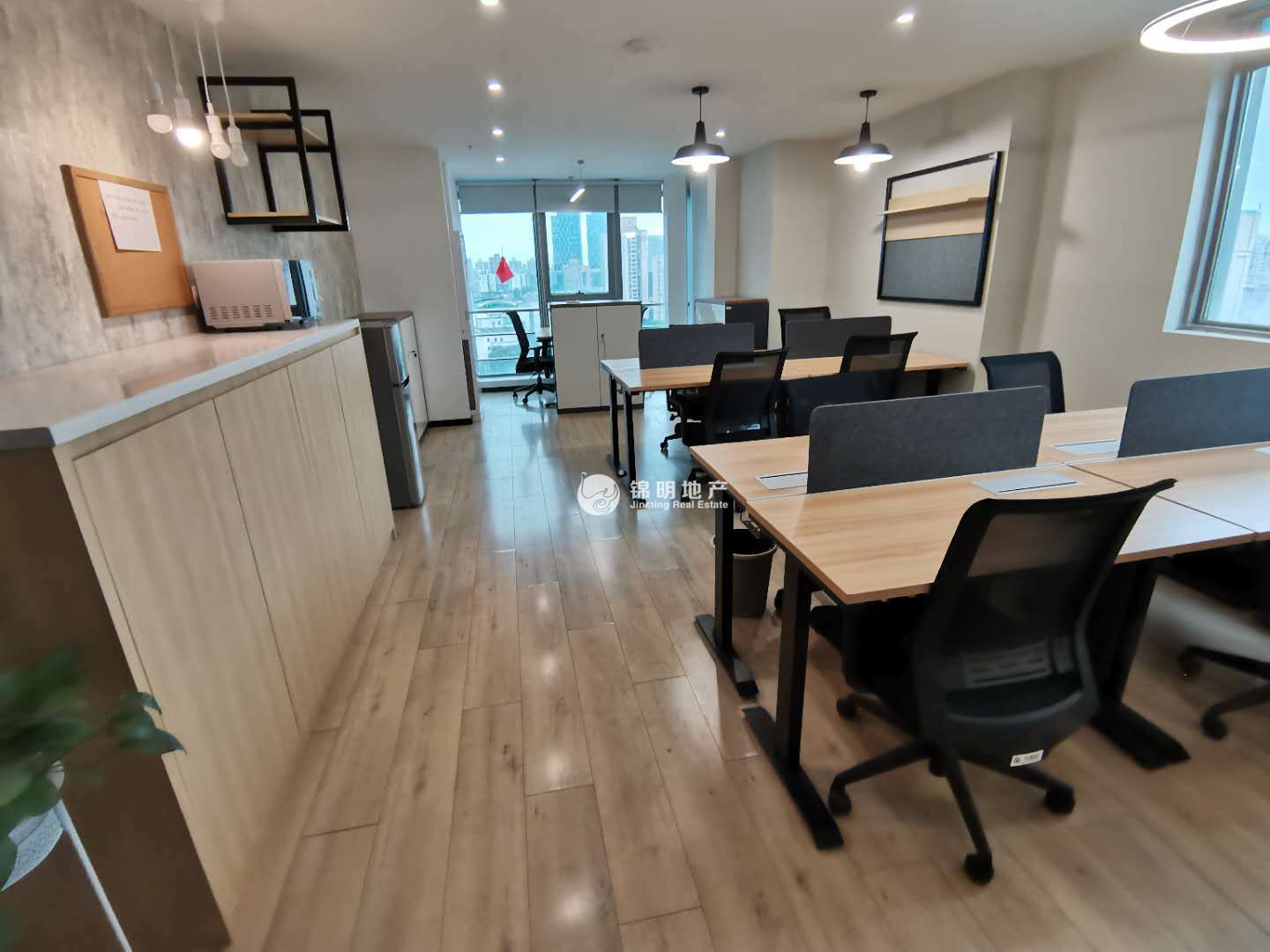 不夜城云华科技大厦48平米写字楼出租