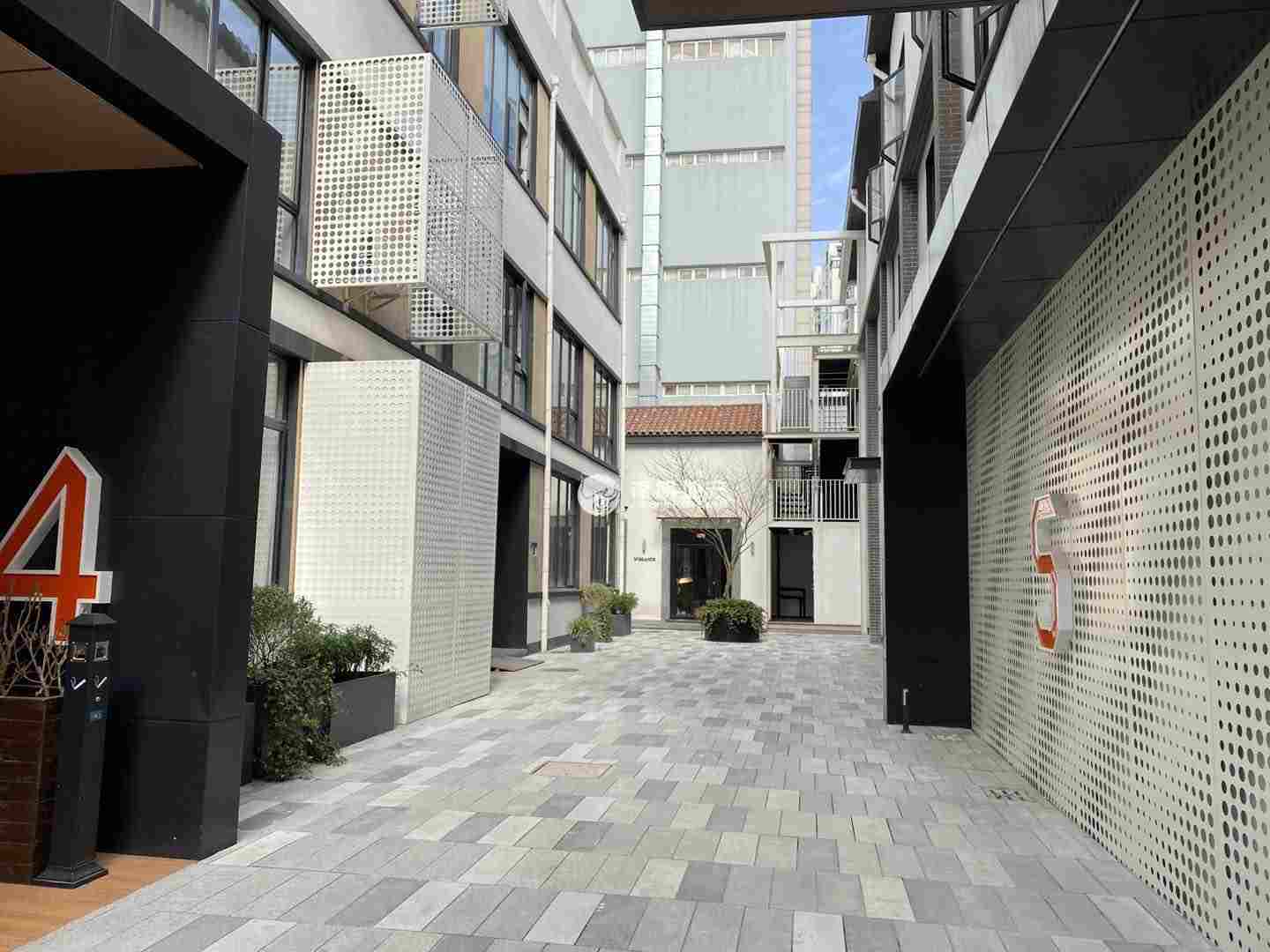 斜土路500视觉园166平米写字楼出租
