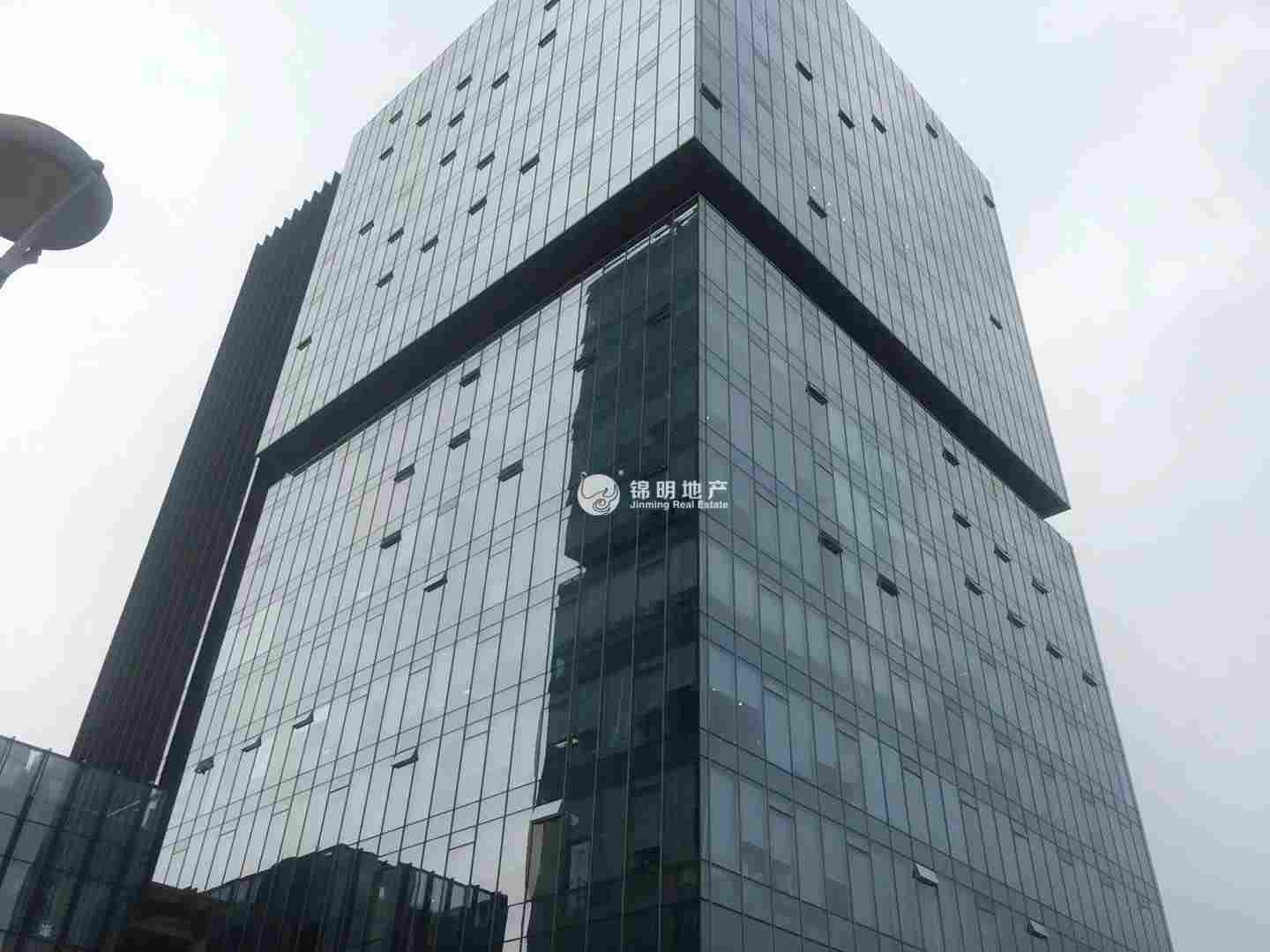 龙华上海绿地中心一期138平米写字楼出租