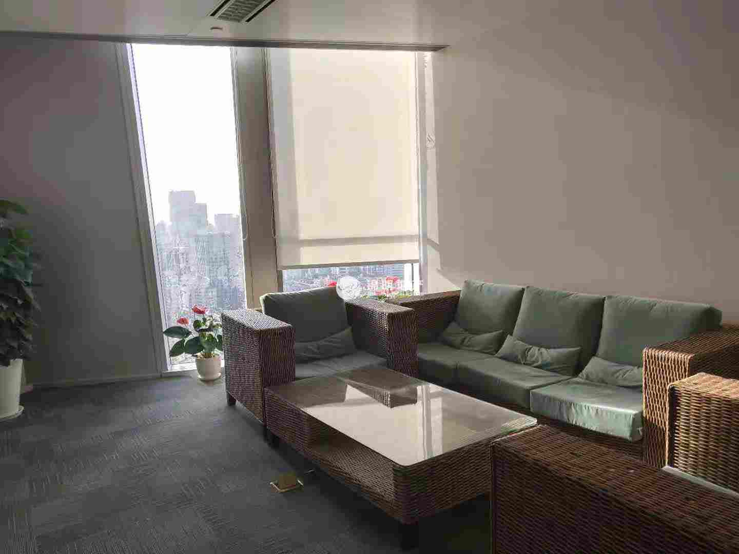 虹桥上海长宁国际发展广场520平米写字楼出租