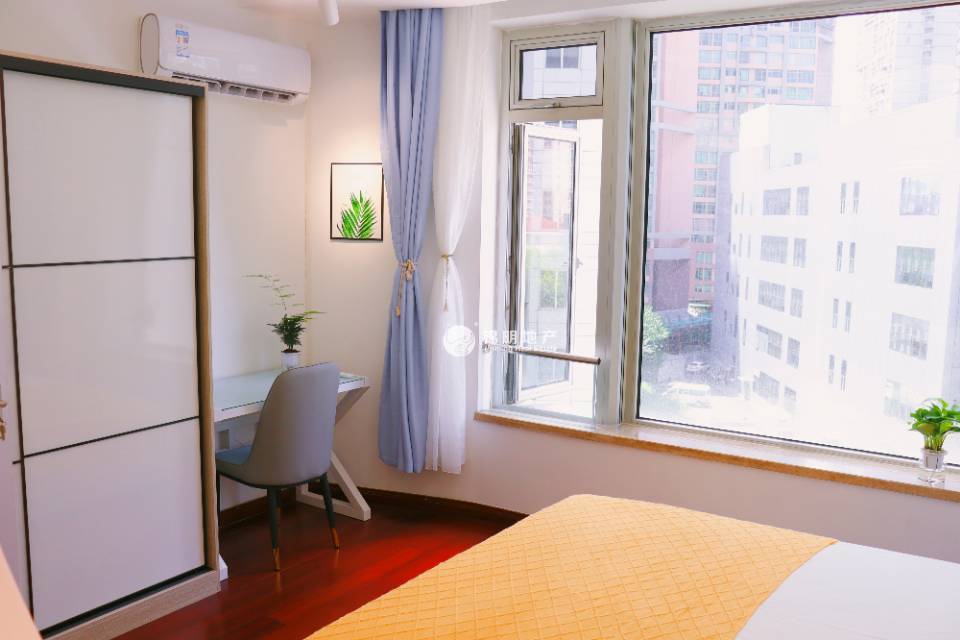 徐家汇嘉汇国际广场126平米写字楼出租