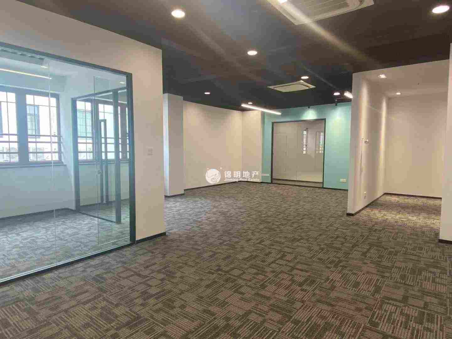 虹桥上服TCAT创意园488平米写字楼出租