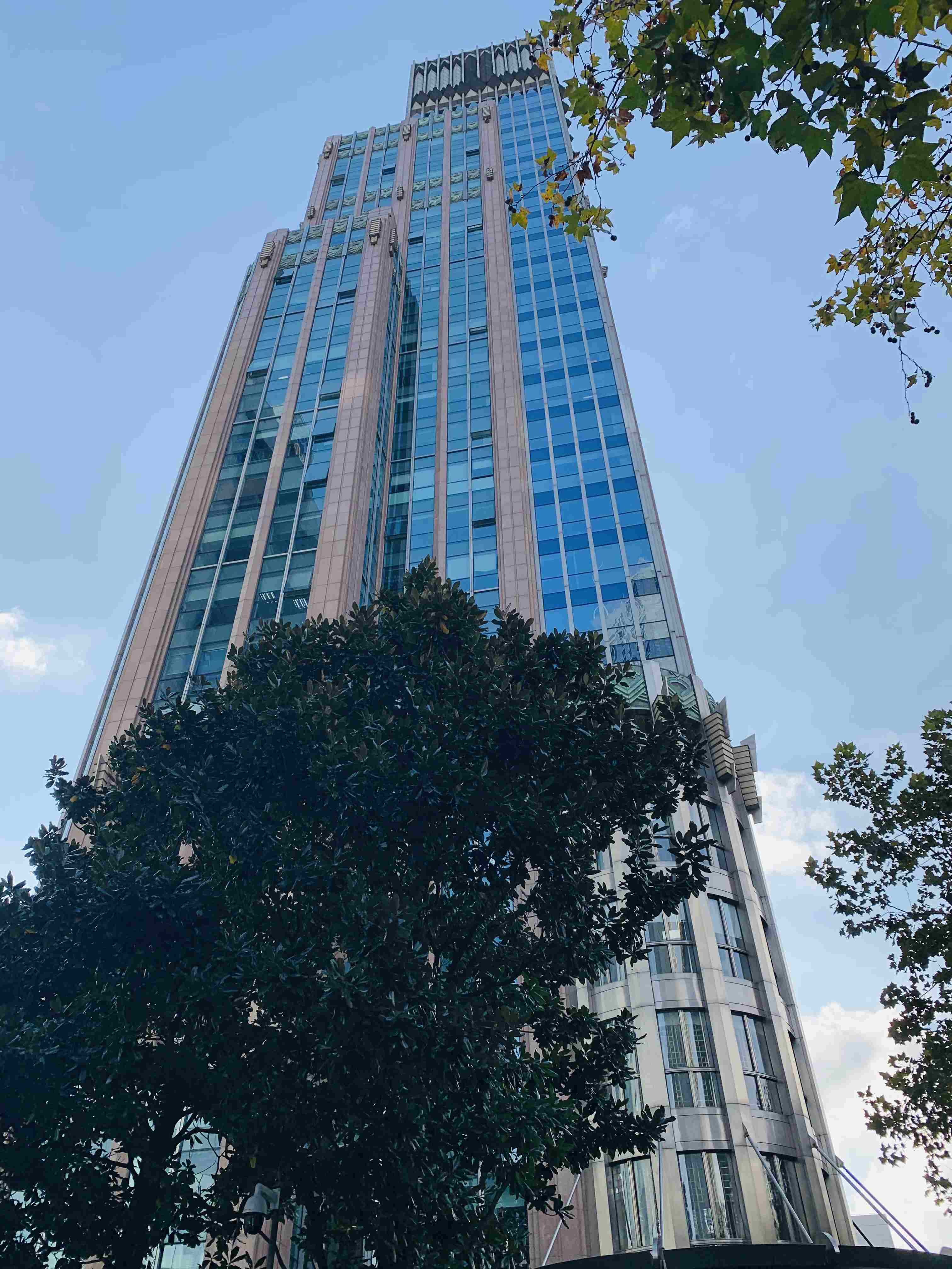 静安寺静安中华大厦126平米写字楼出租