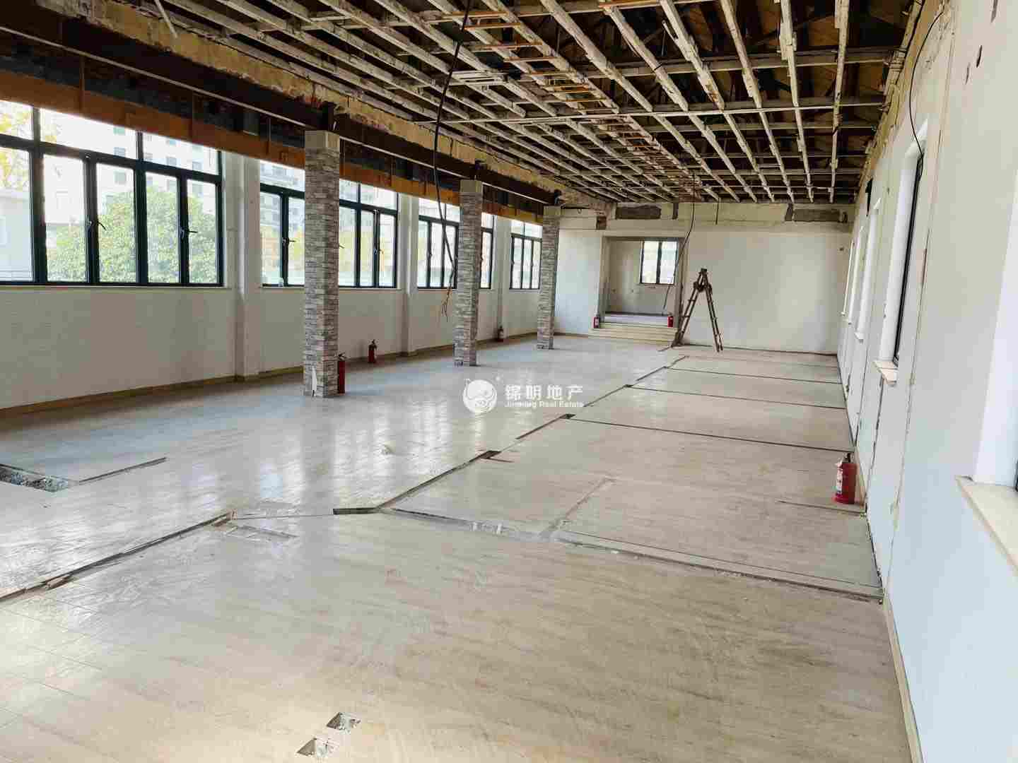 南京西路1501 ART STUDIO300平米写字楼出租