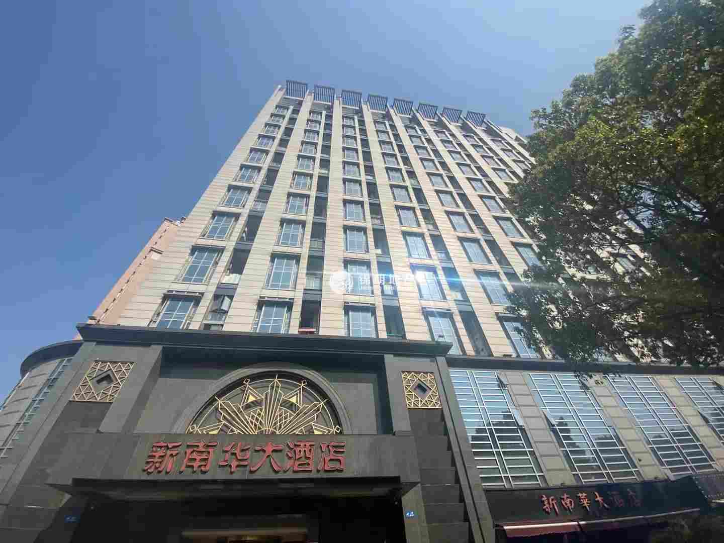 大宁泛欧现代大厦56平米写字楼出租