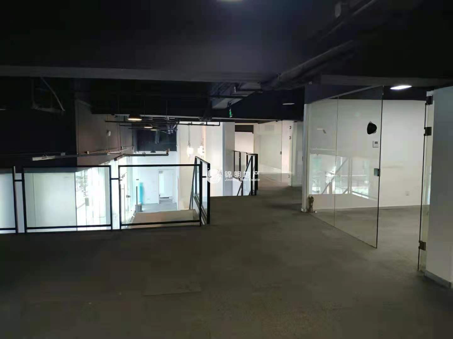 中山公园尚街会馆568平米写字楼出租