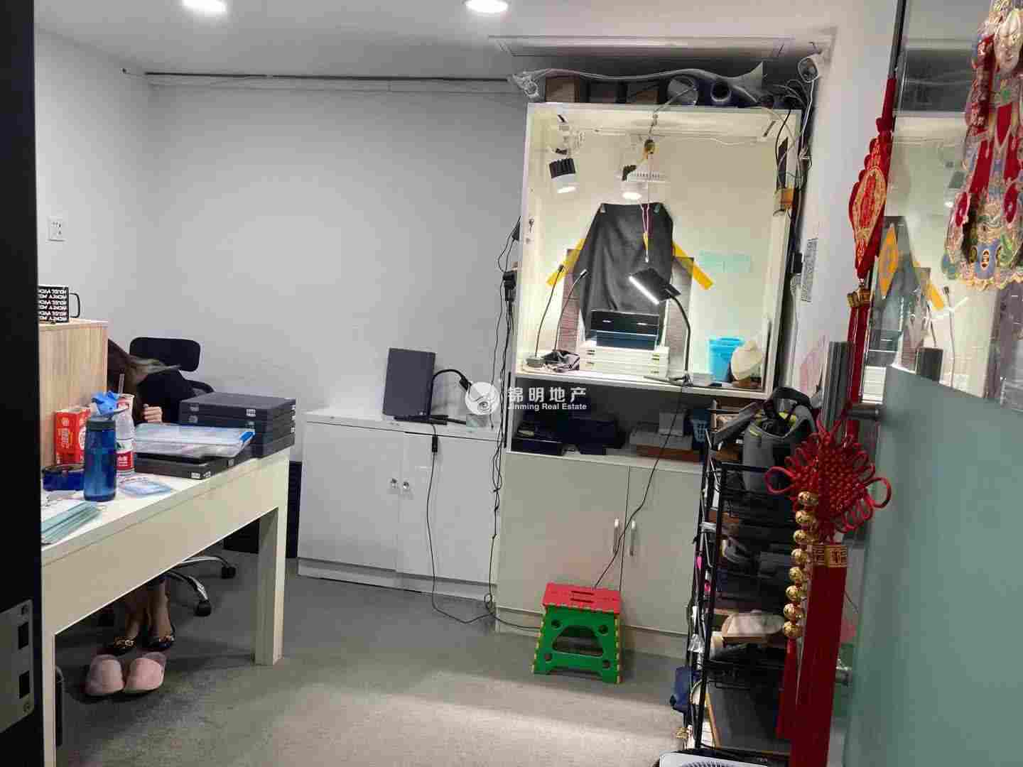 西藏北路兴中心创意园130平米写字楼出租