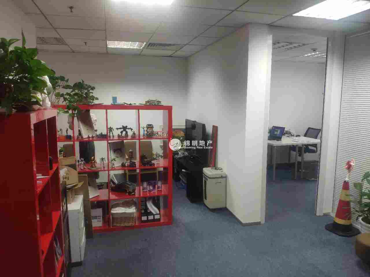 南京西路仲益大厦65平米写字楼出租