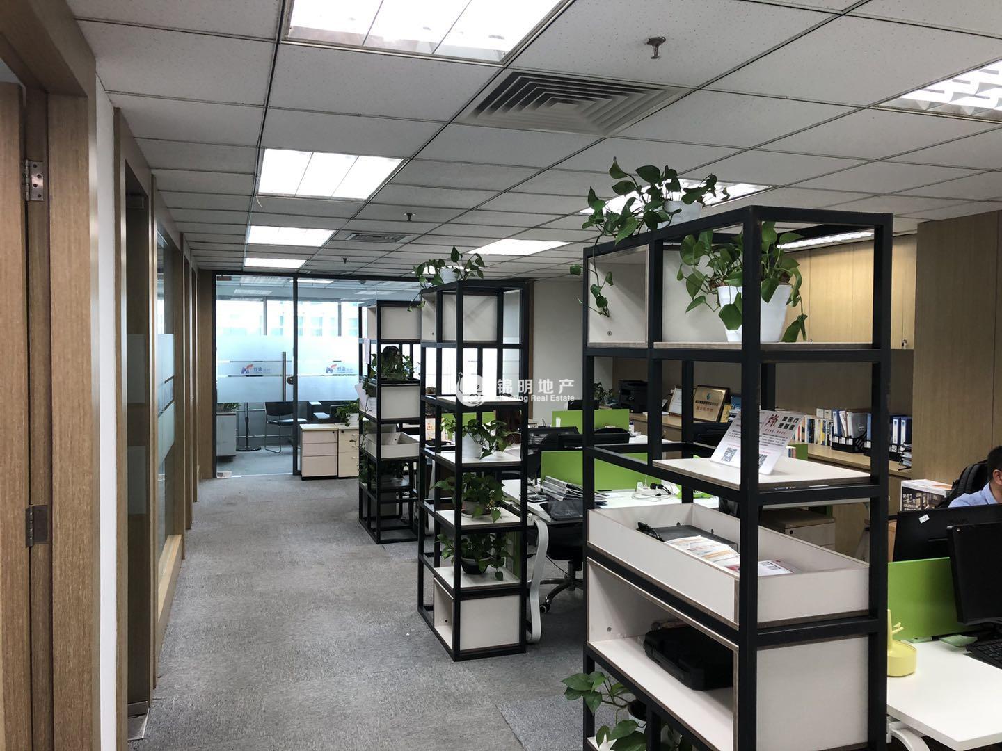 中山公园华宁国际广场208平米写字楼出租