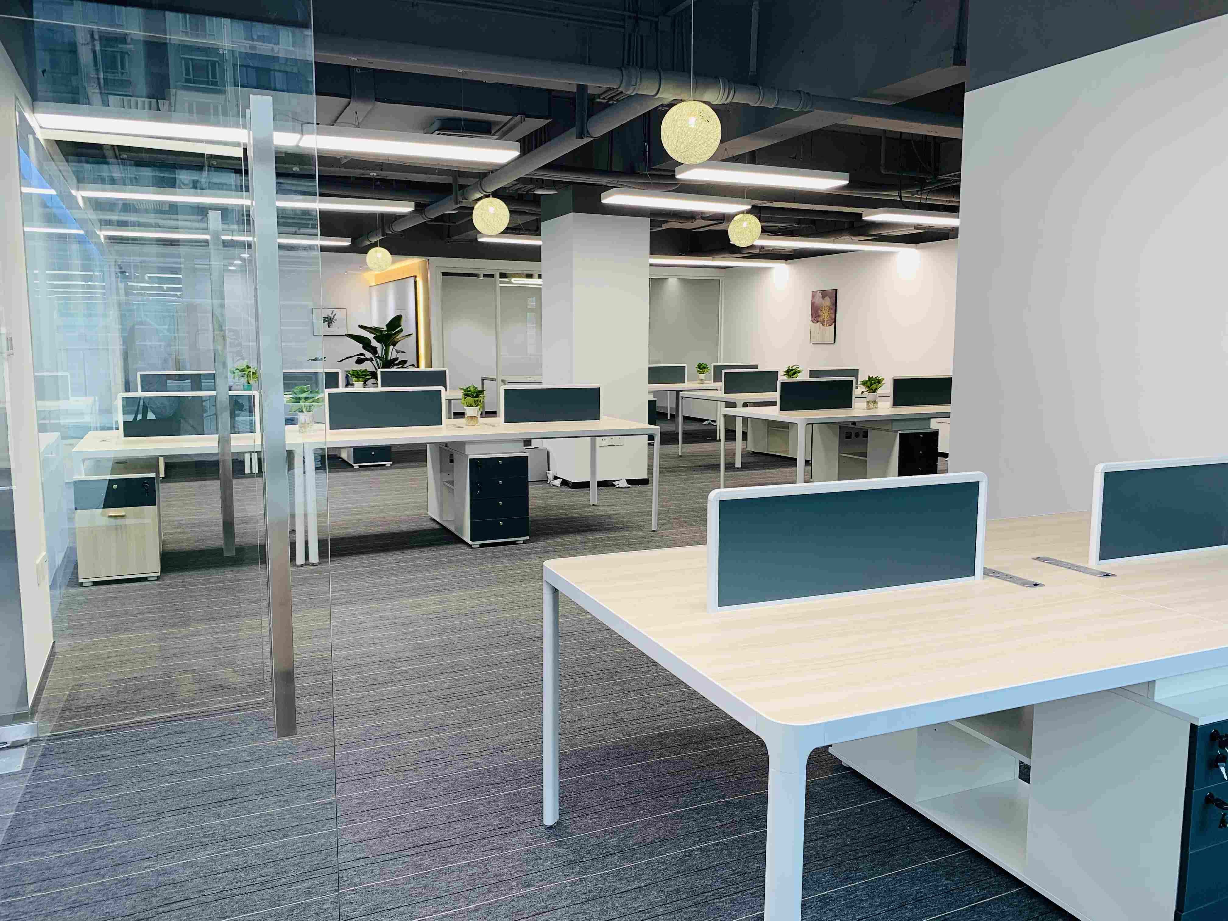 南京西路仲益大厦430平米写字楼出租