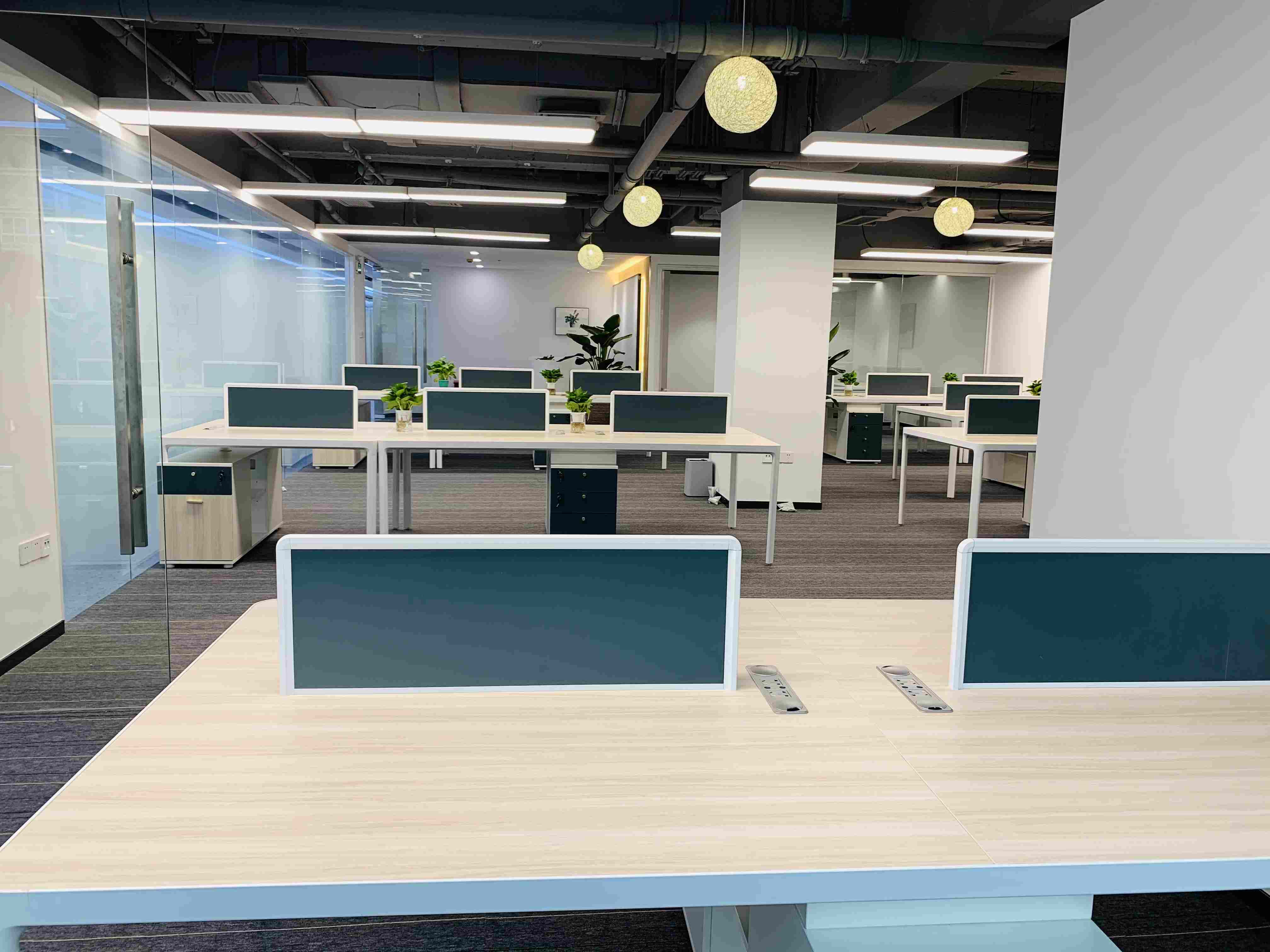 南京西路仲益大厦430平米写字楼出租