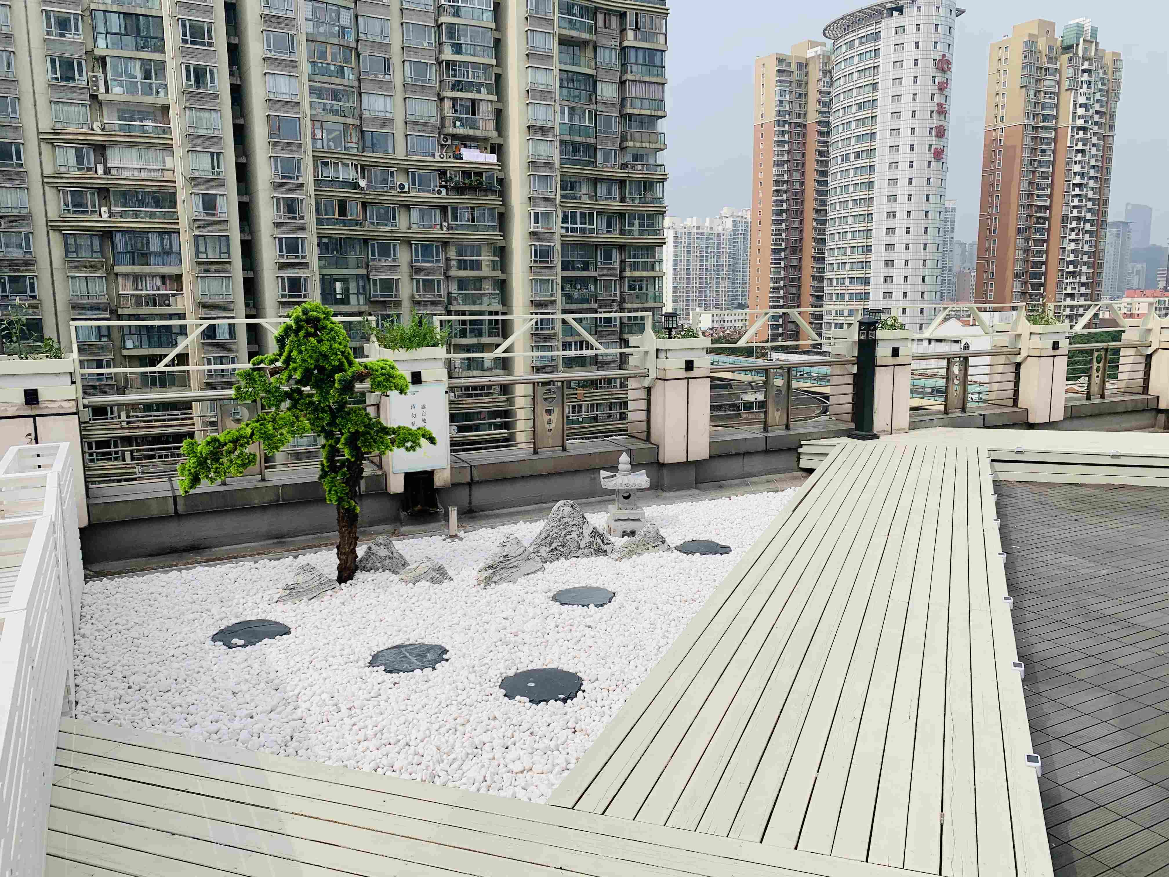 南京西路仲益大厦430平米写字楼出租