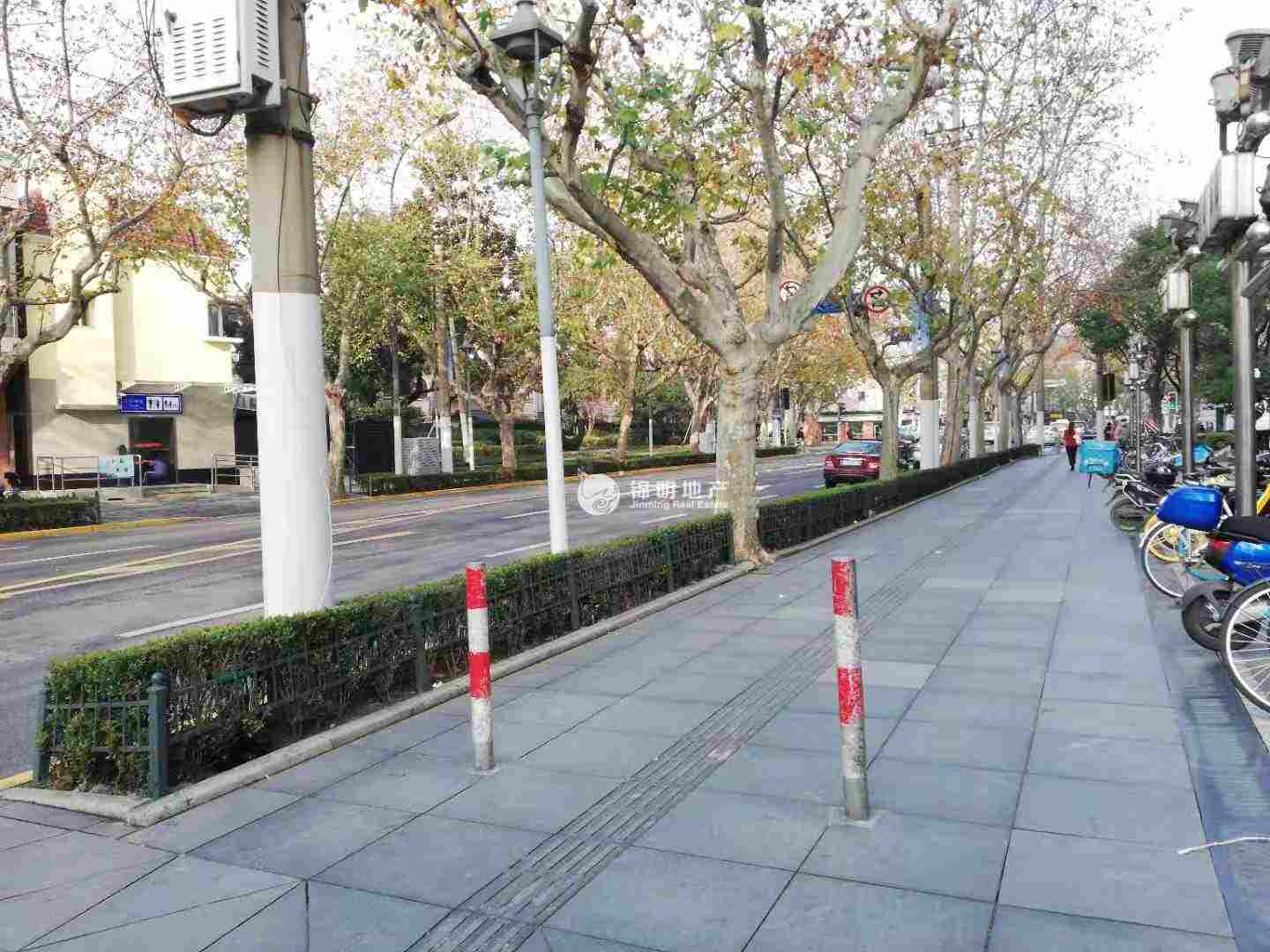 静安寺静安中华大厦248平米写字楼出租