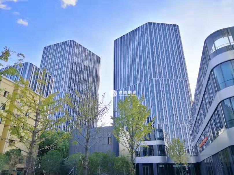 东外滩万硕大厦385平米写字楼出租