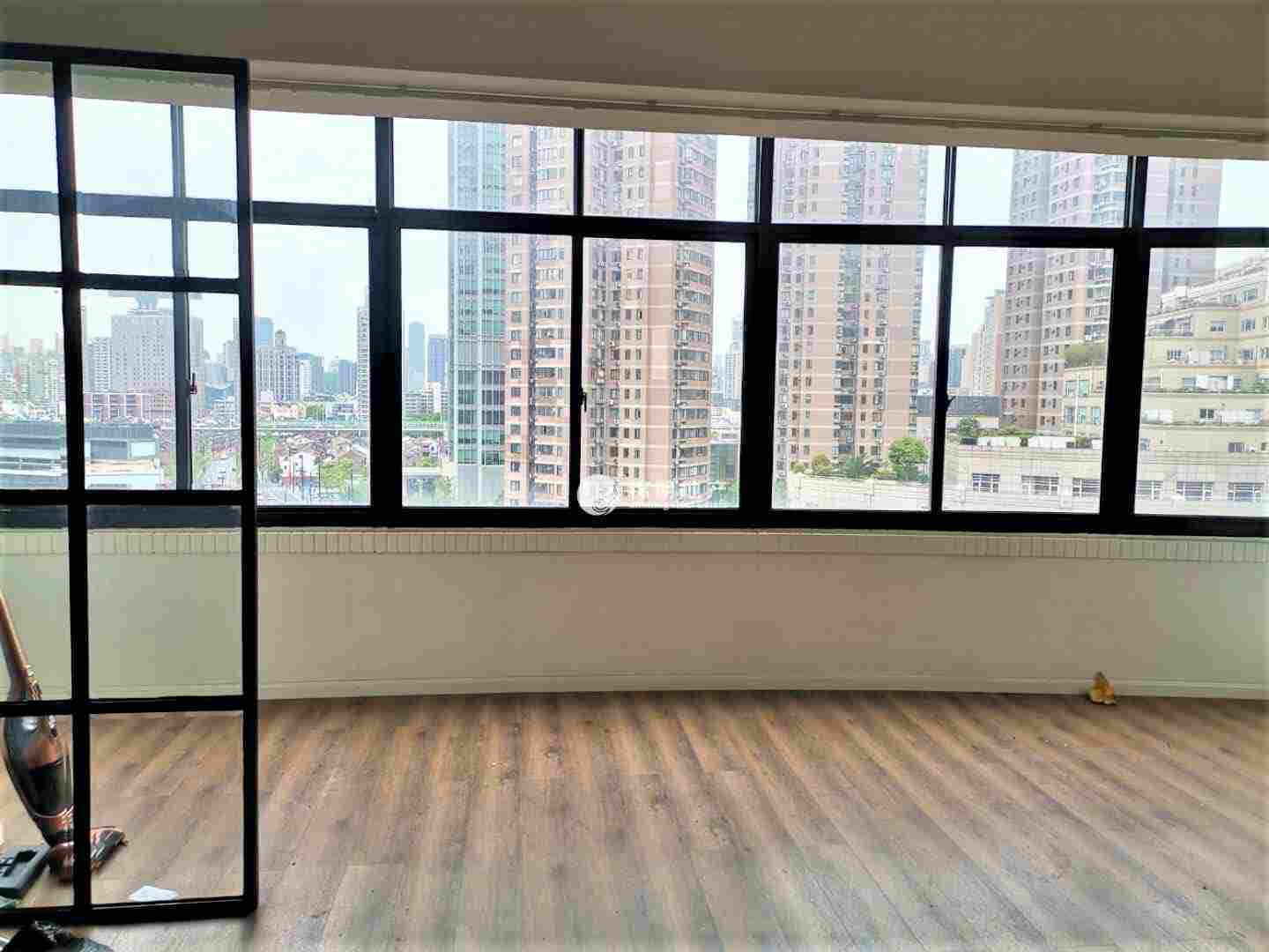 南京西路振安广场（恒安大厦）204平米写字楼出租