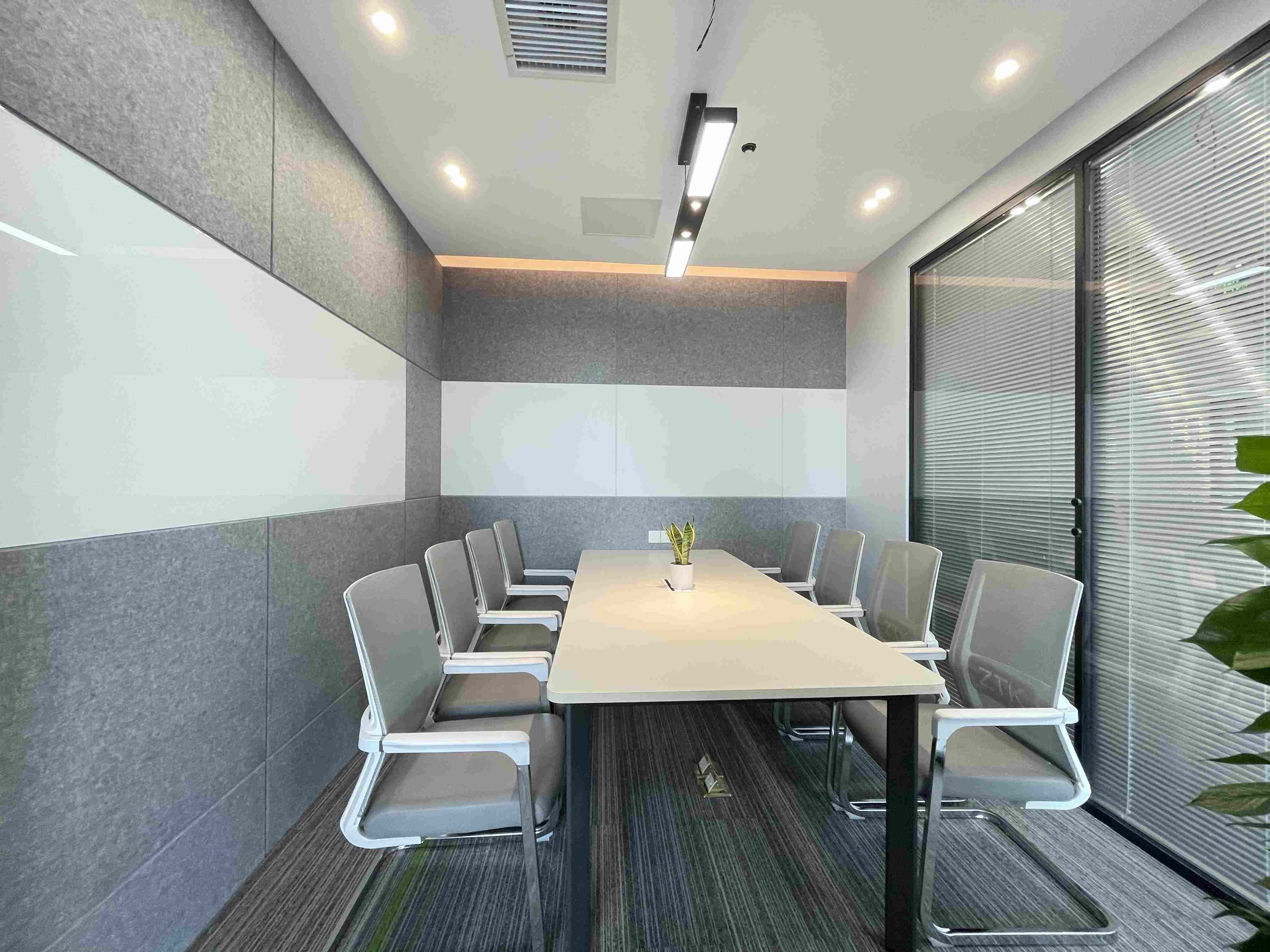 光新浦发广场56平米写字楼出租