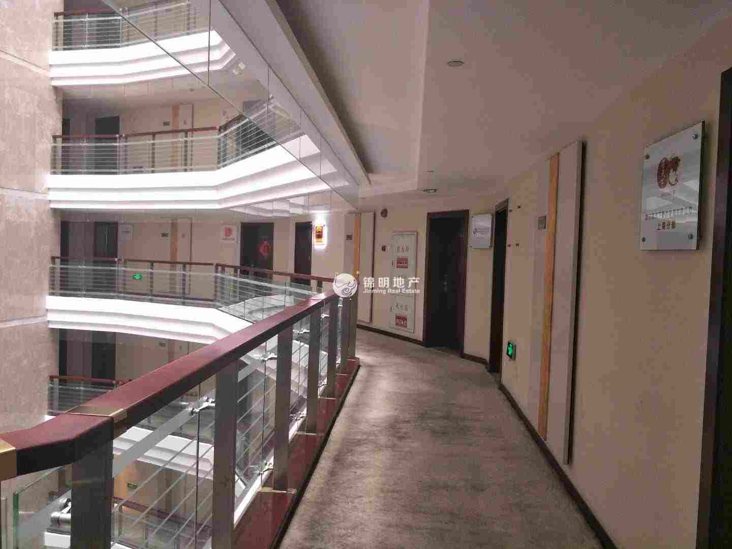 徐家汇嘉汇国际广场125平米写字楼出租