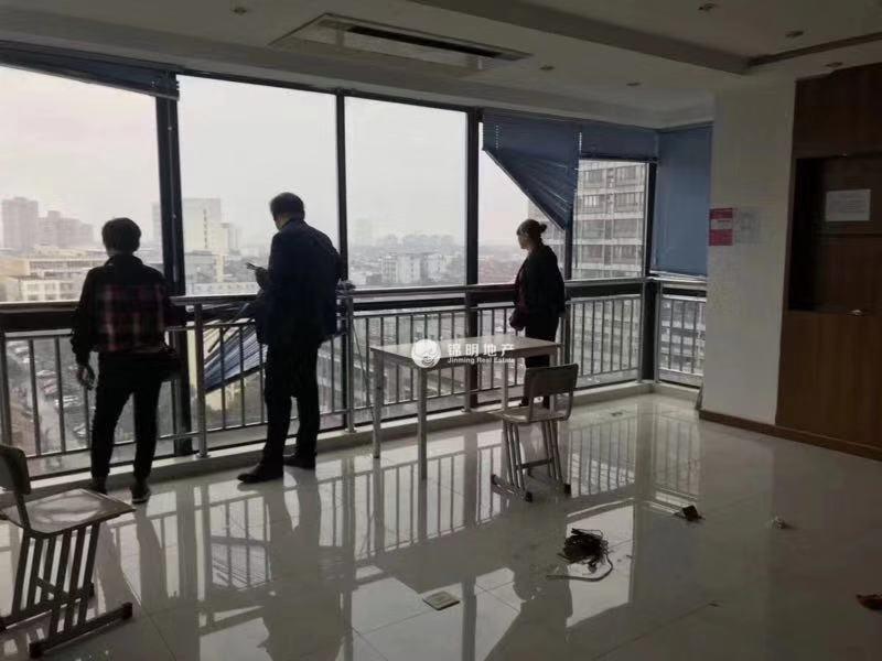 桃浦李子园商务区305平米写字楼出租