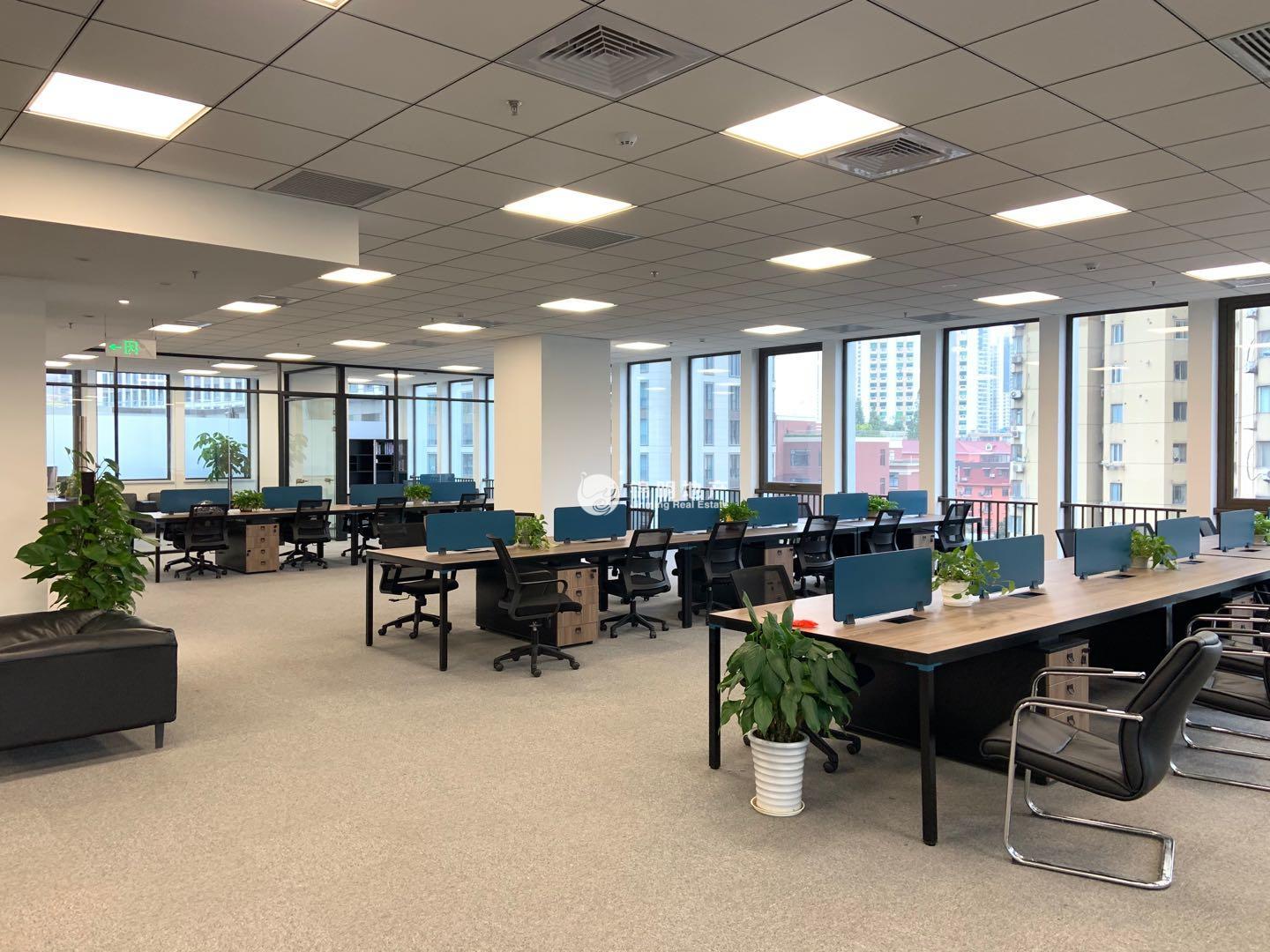 光新飞洲时代大厦157平米写字楼出租