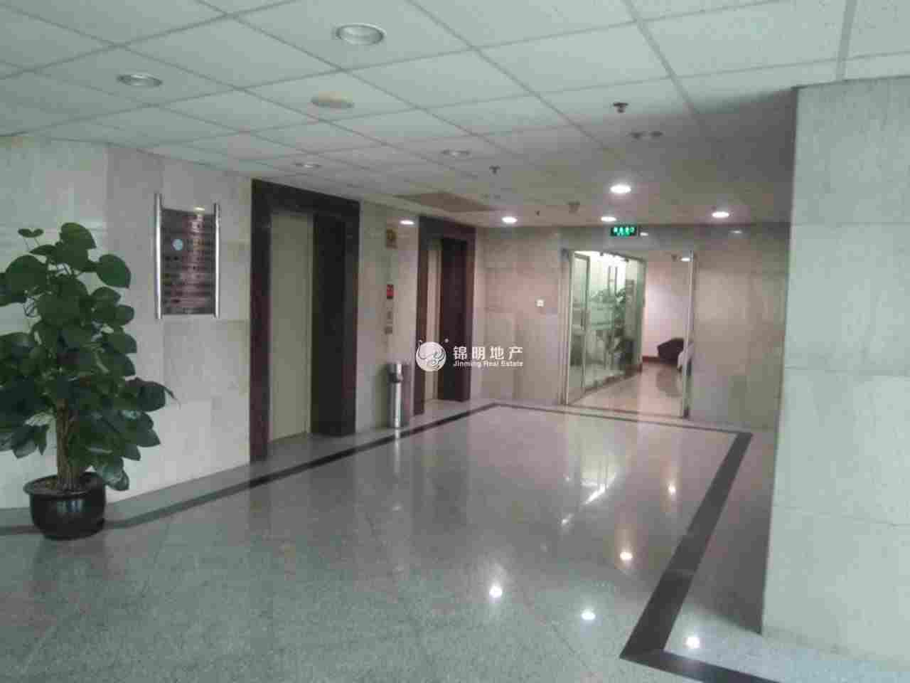 老西门申能国际大厦124平米写字楼出租