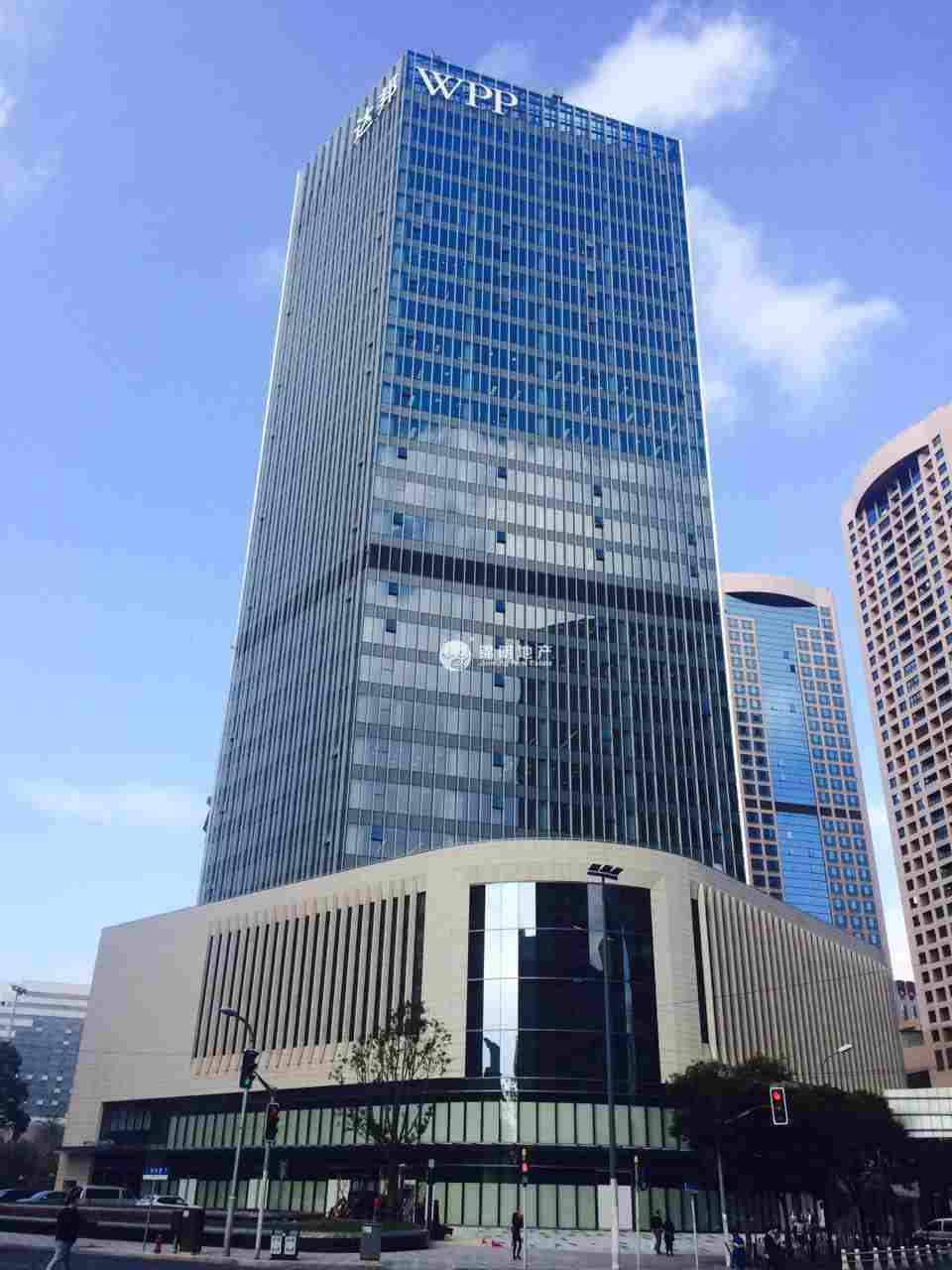不夜城上海现代交通商务大厦156平米写字楼出租