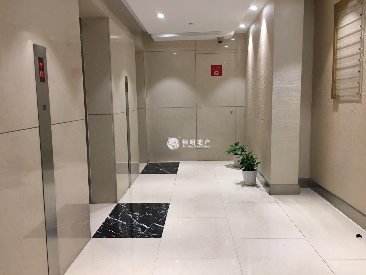 长征绿洲中环中心69平米写字楼出租