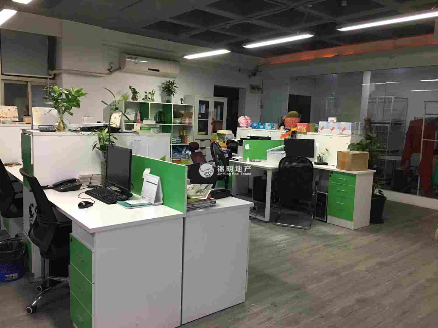 曹杨绿洲广场96平米写字楼出租