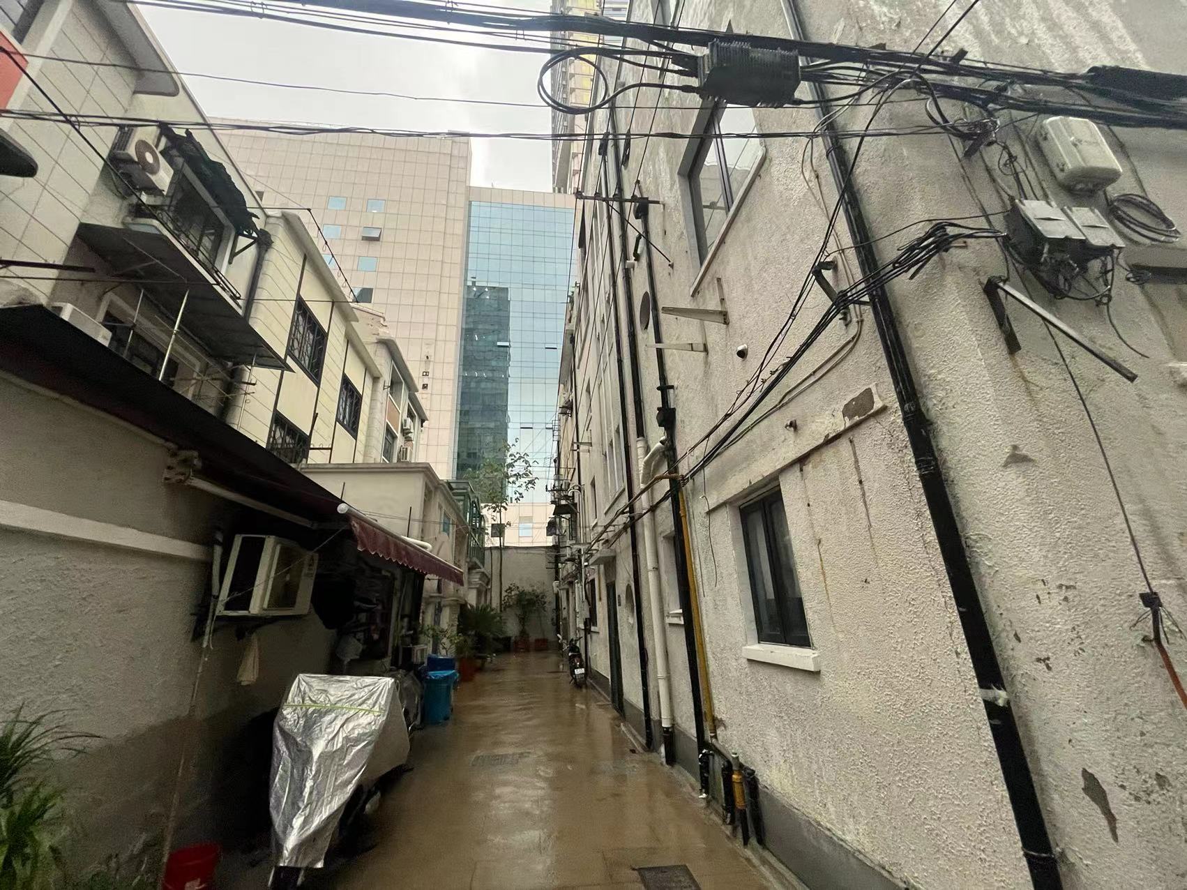 南京西路612弄35号