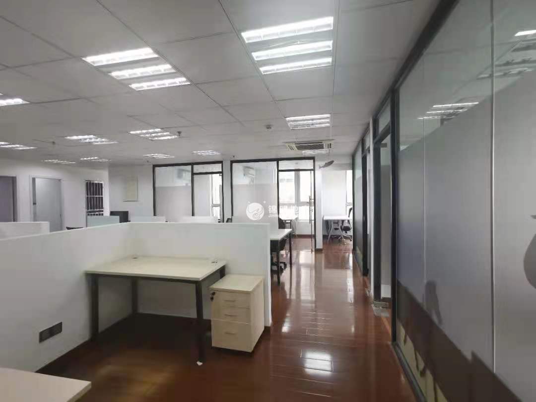 虹桥虹桥银城47平米写字楼出租