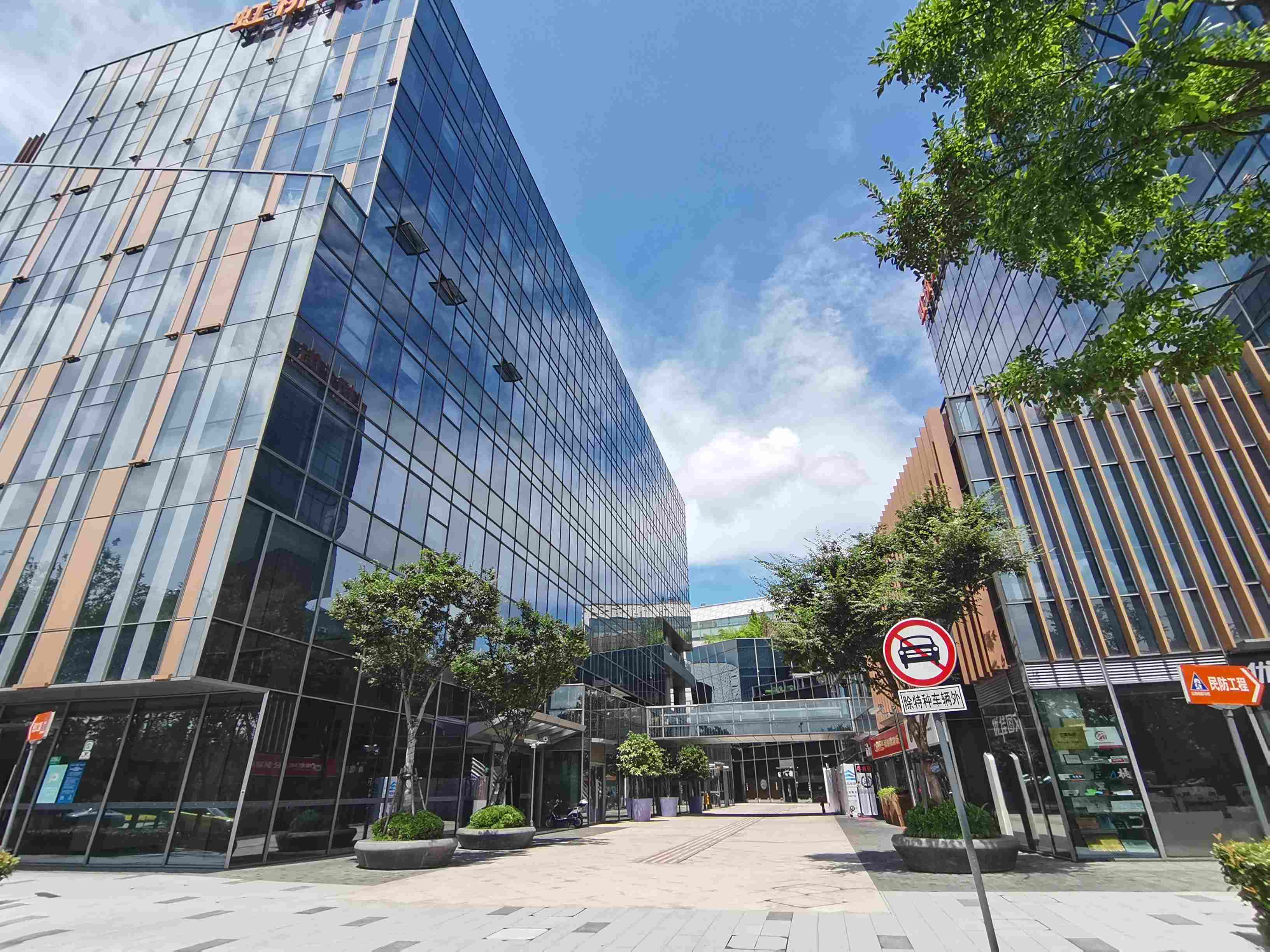 金虹桥龙湖虹桥天街290平米写字楼出租