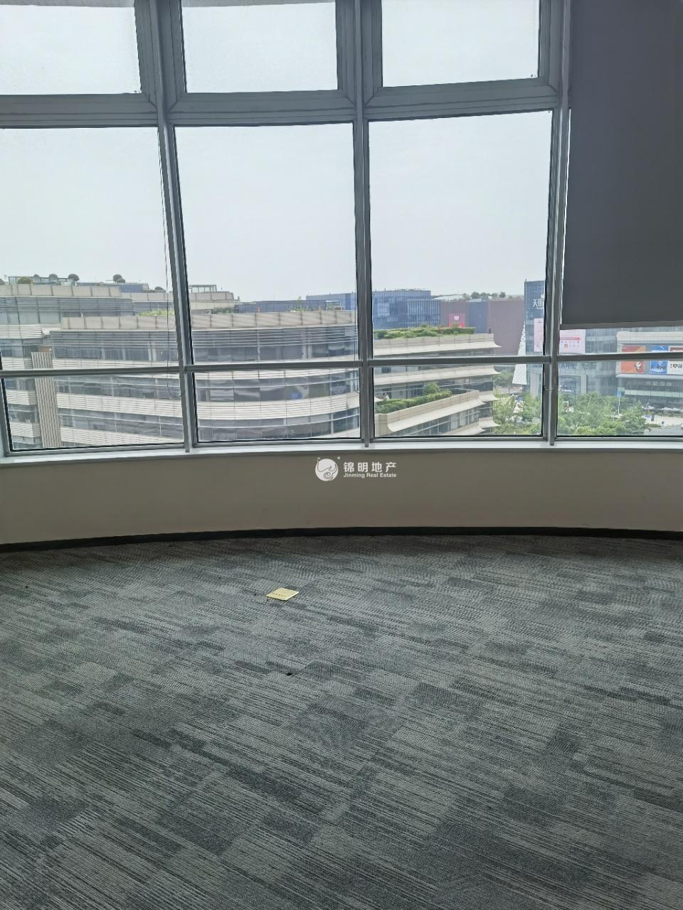 虹桥虹桥丽宝广场911平米写字楼出租