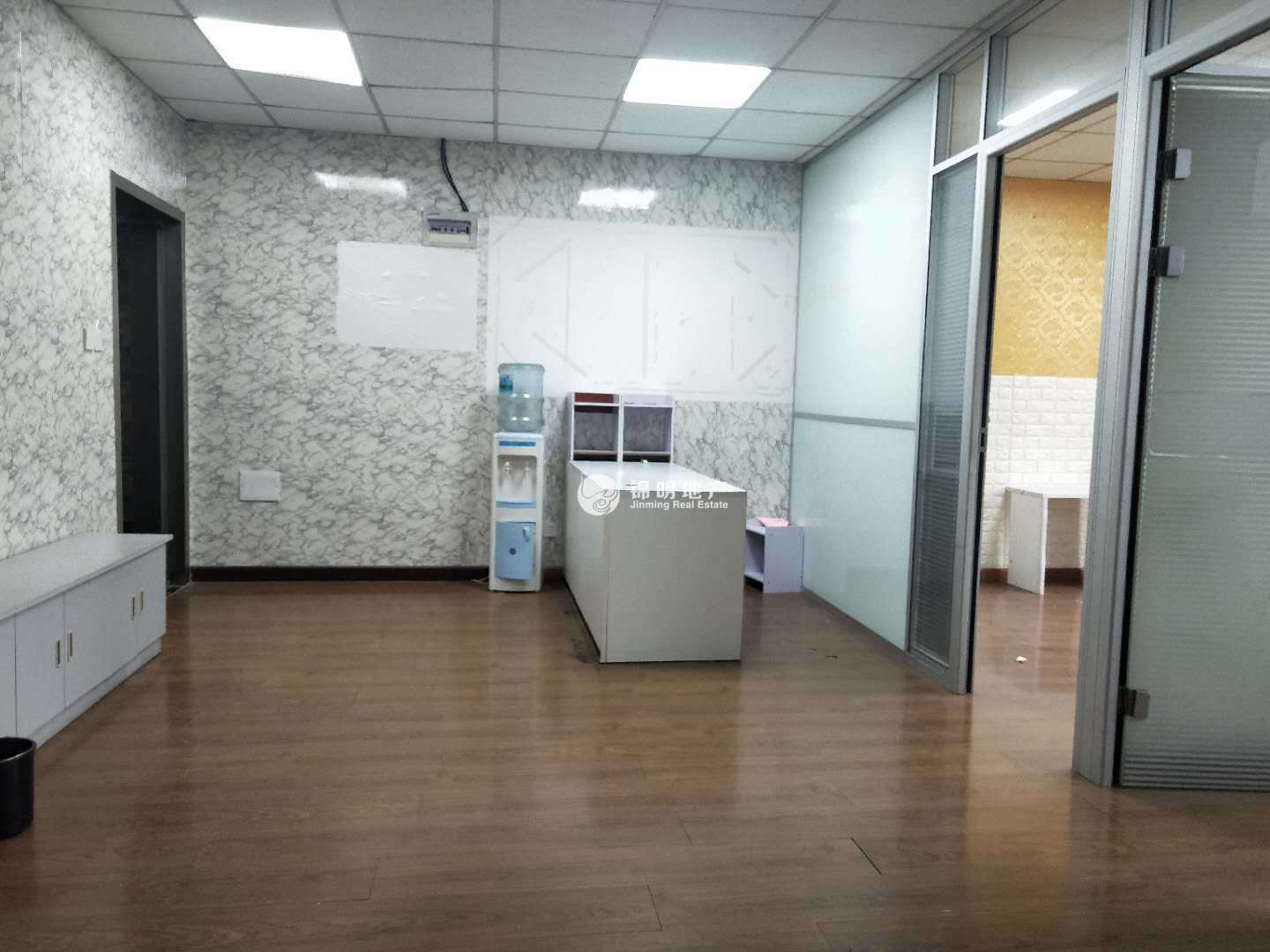 曹杨绿洲广场77平米写字楼出租