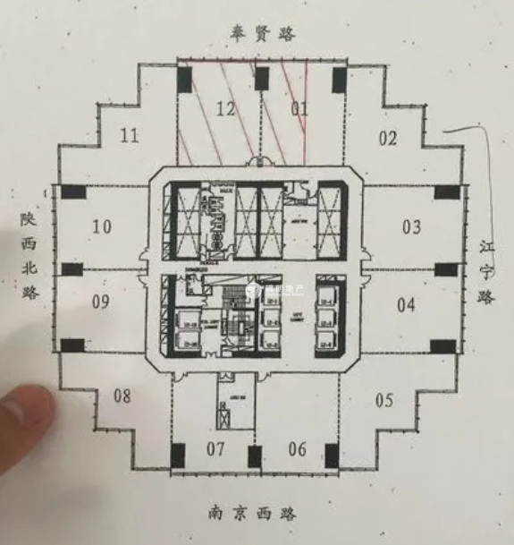 南京西路中信泰富广场200平米写字楼出租